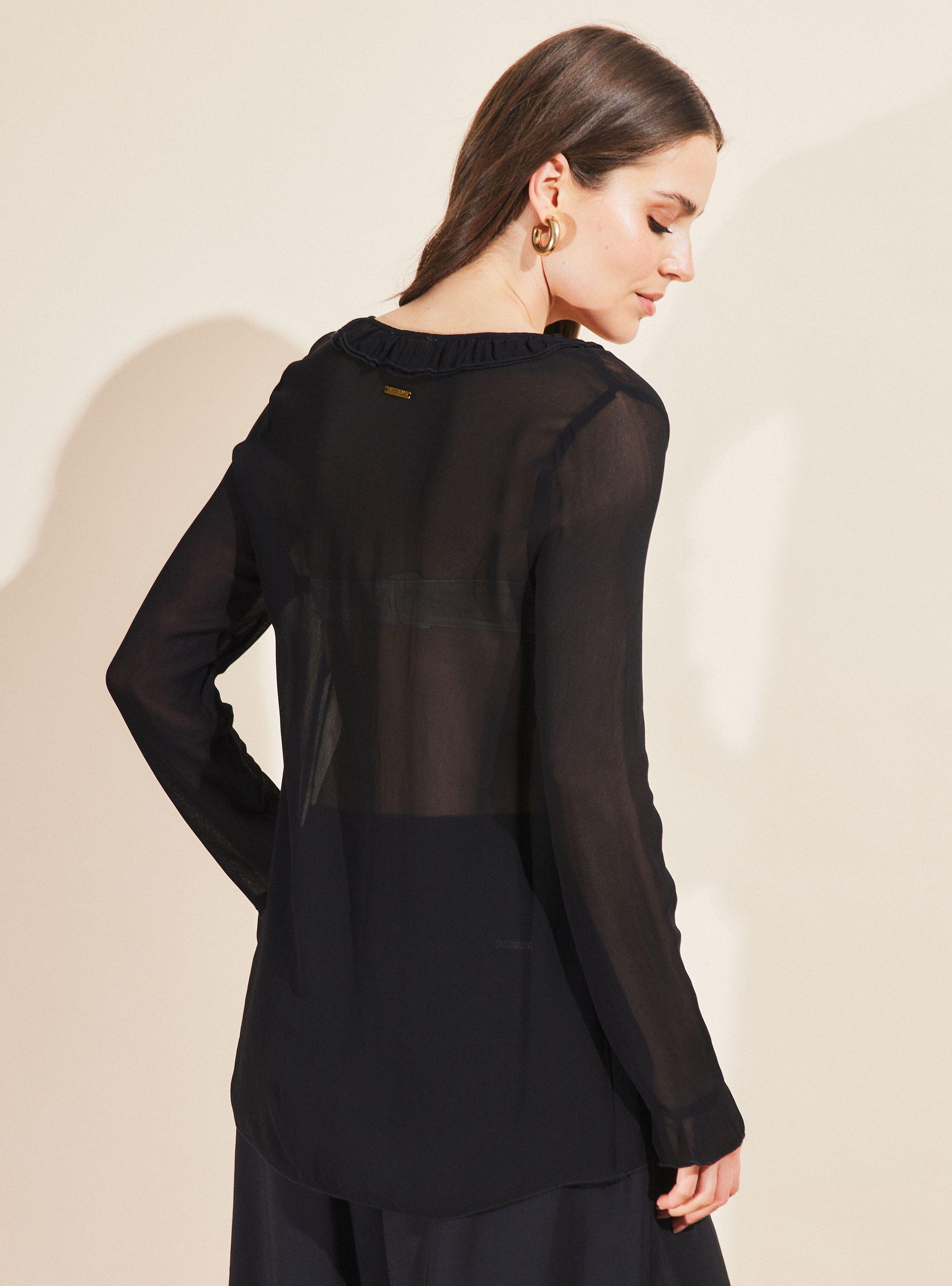 Blusa con Amarra y Vuelo en Cuello-1