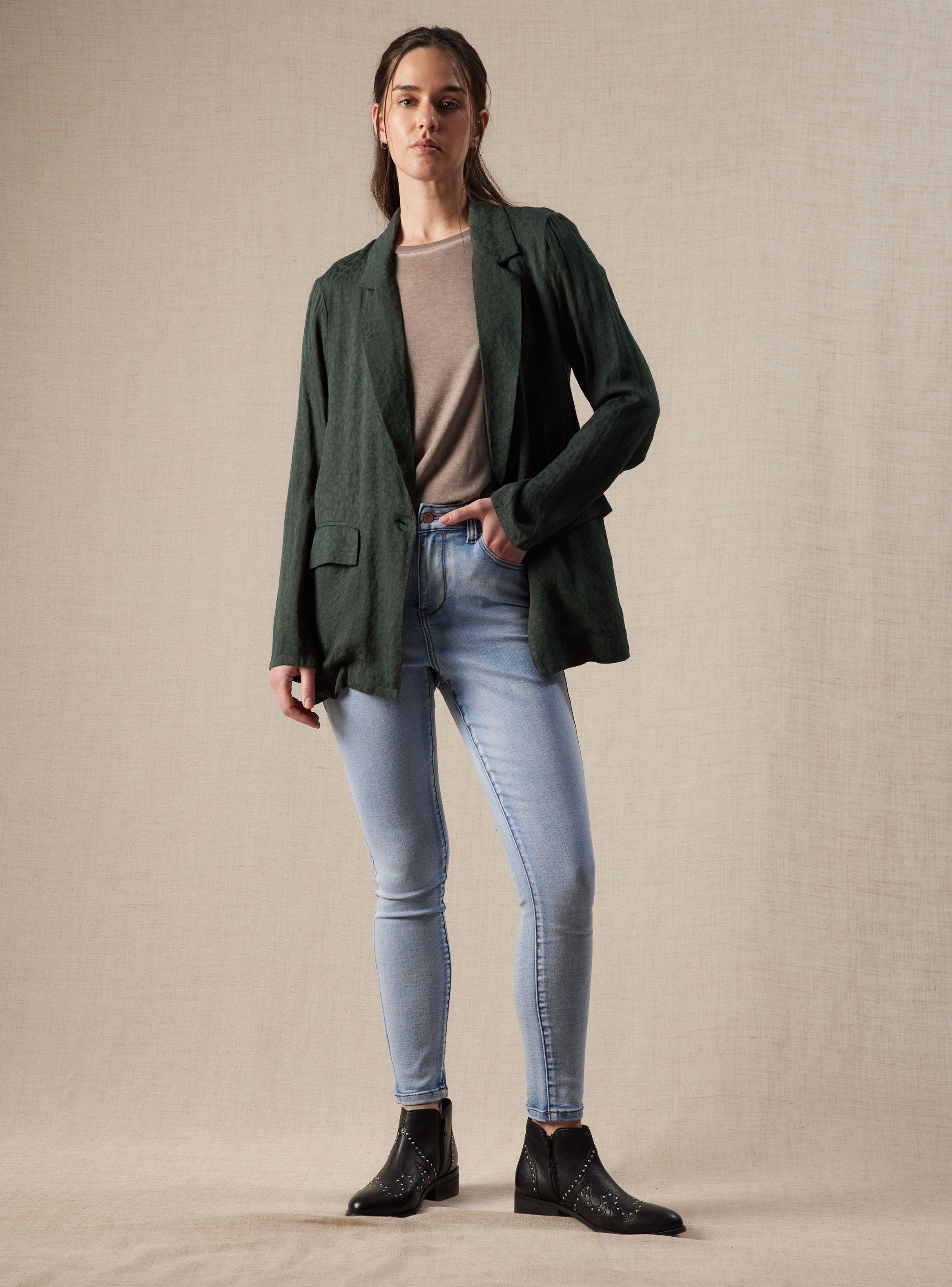 Blazer con Textura y Bolsillos-4