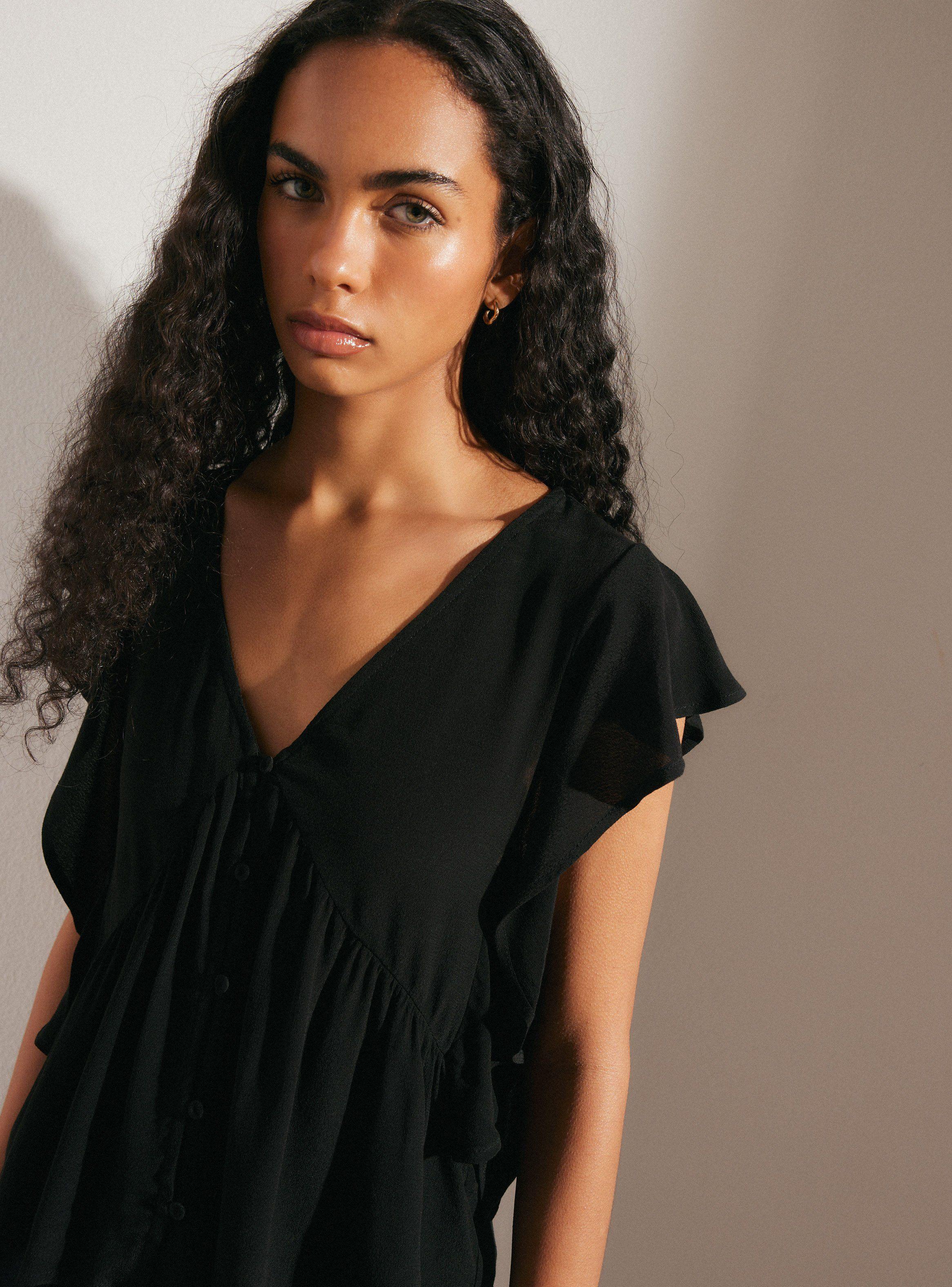 Blusa Fluida con Vuelo en Mangas-2