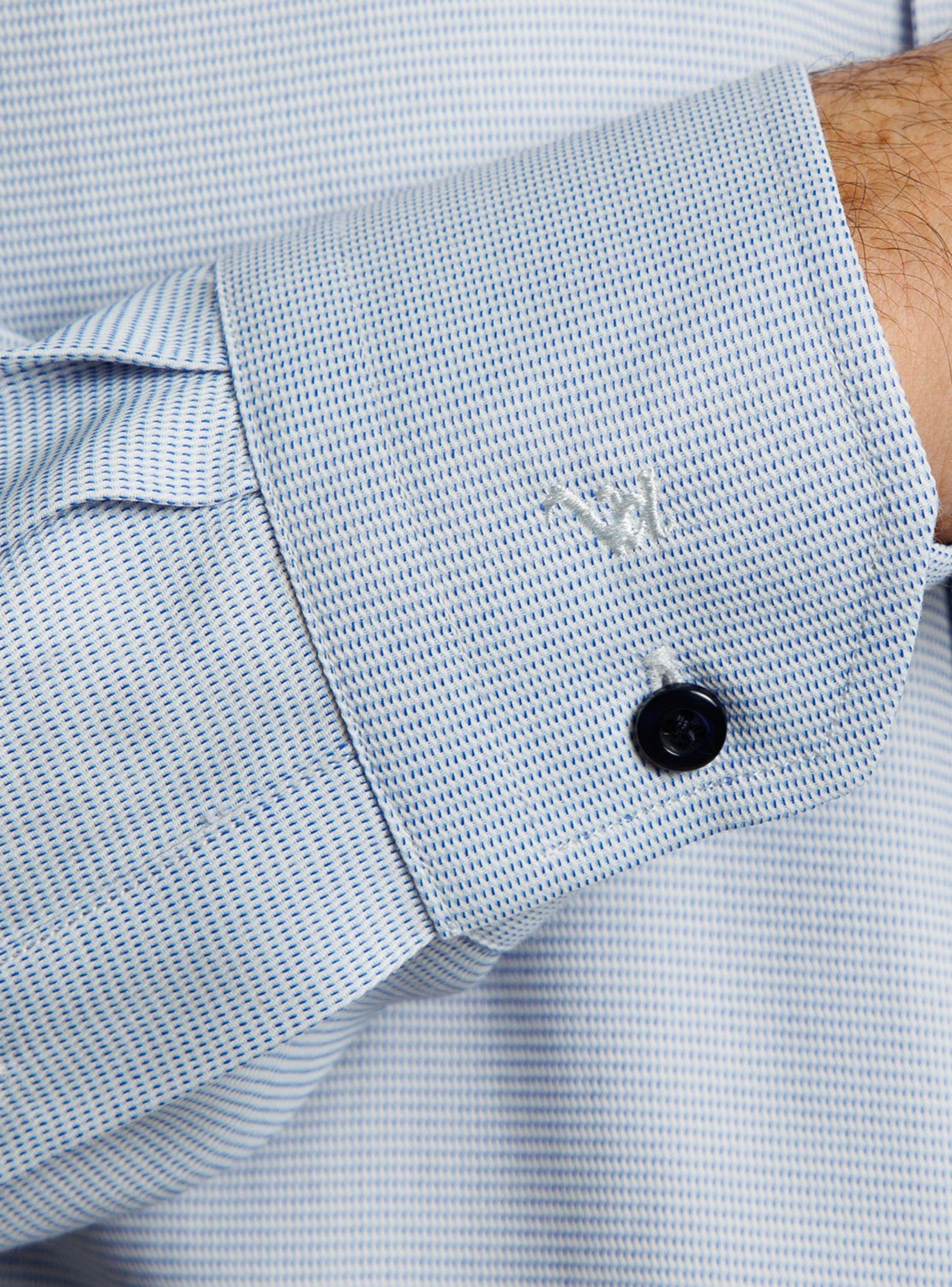 Camisa Modelo Slim Fit Metropolitan Botón de Vandine