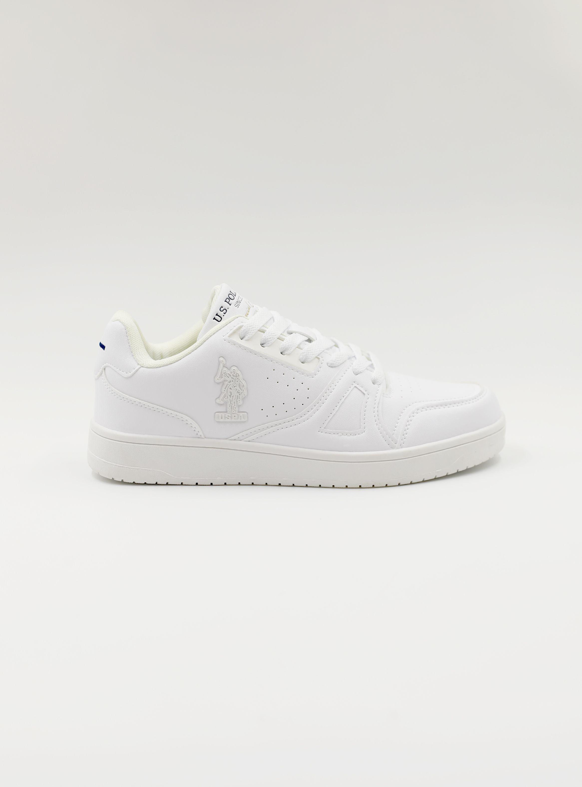 Zapatilla Urbana Logo al Costado Hombre-1