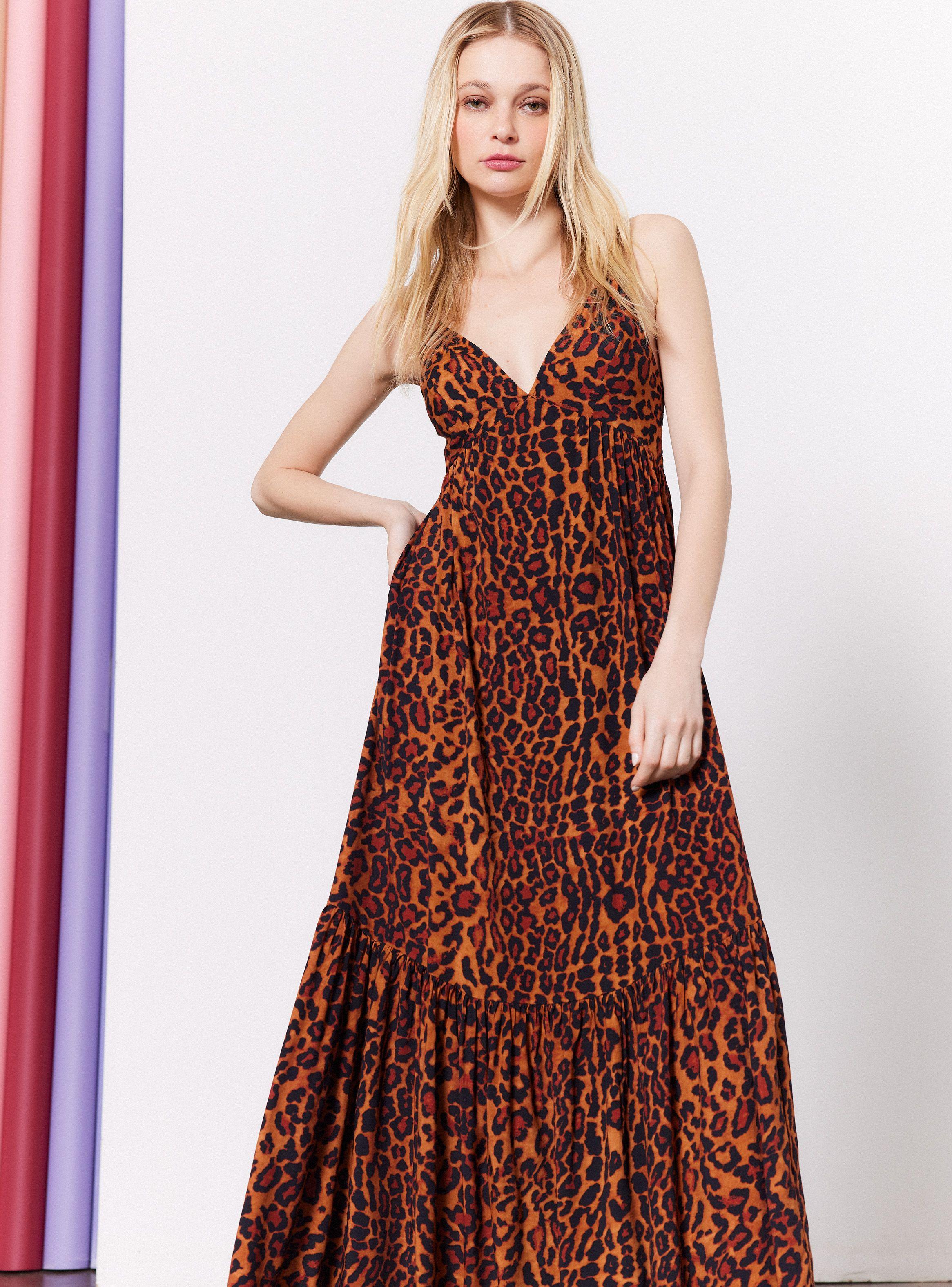 Vestido Estampado con Vuelo-0