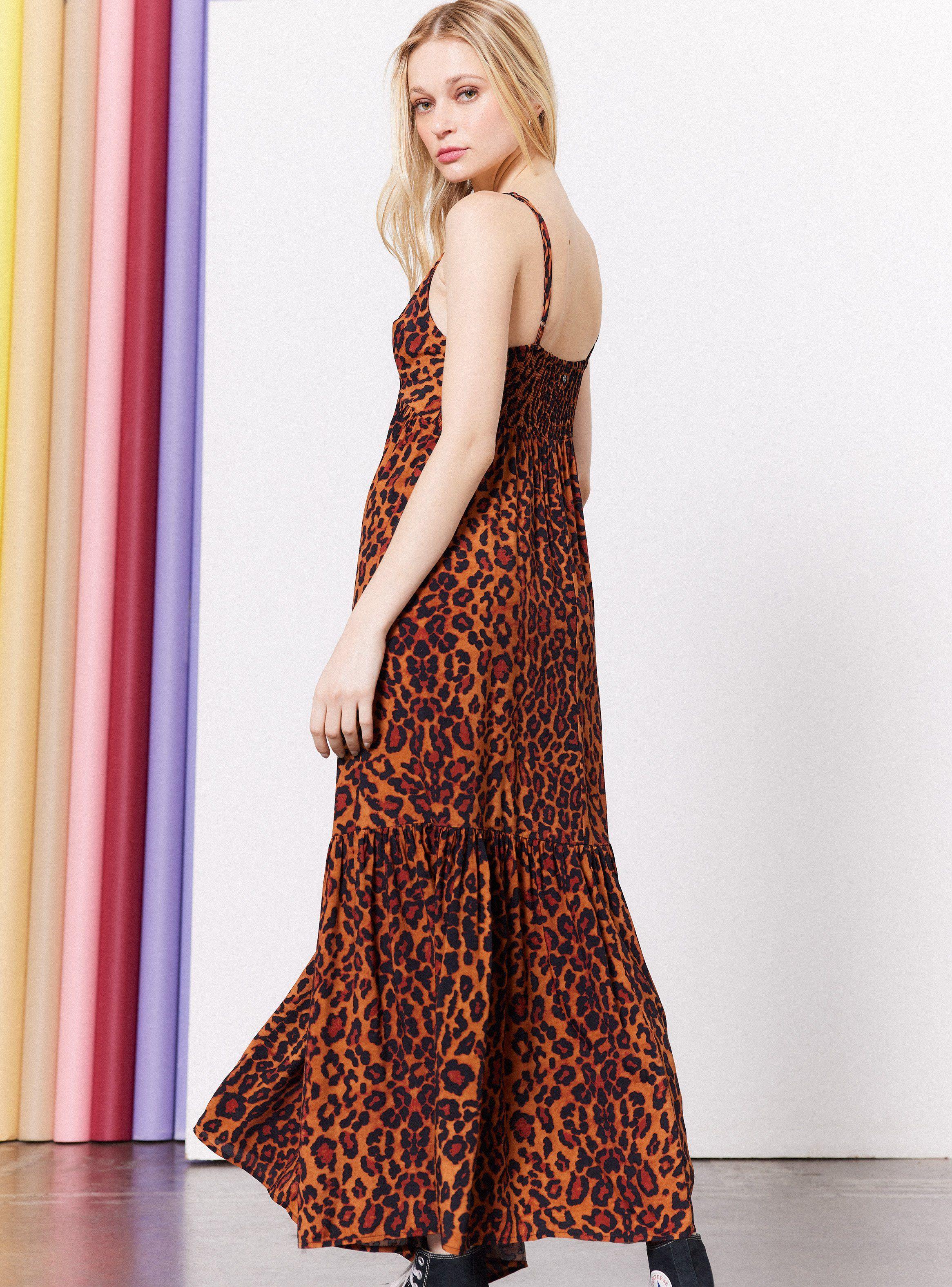 Vestido Estampado con Vuelo-1