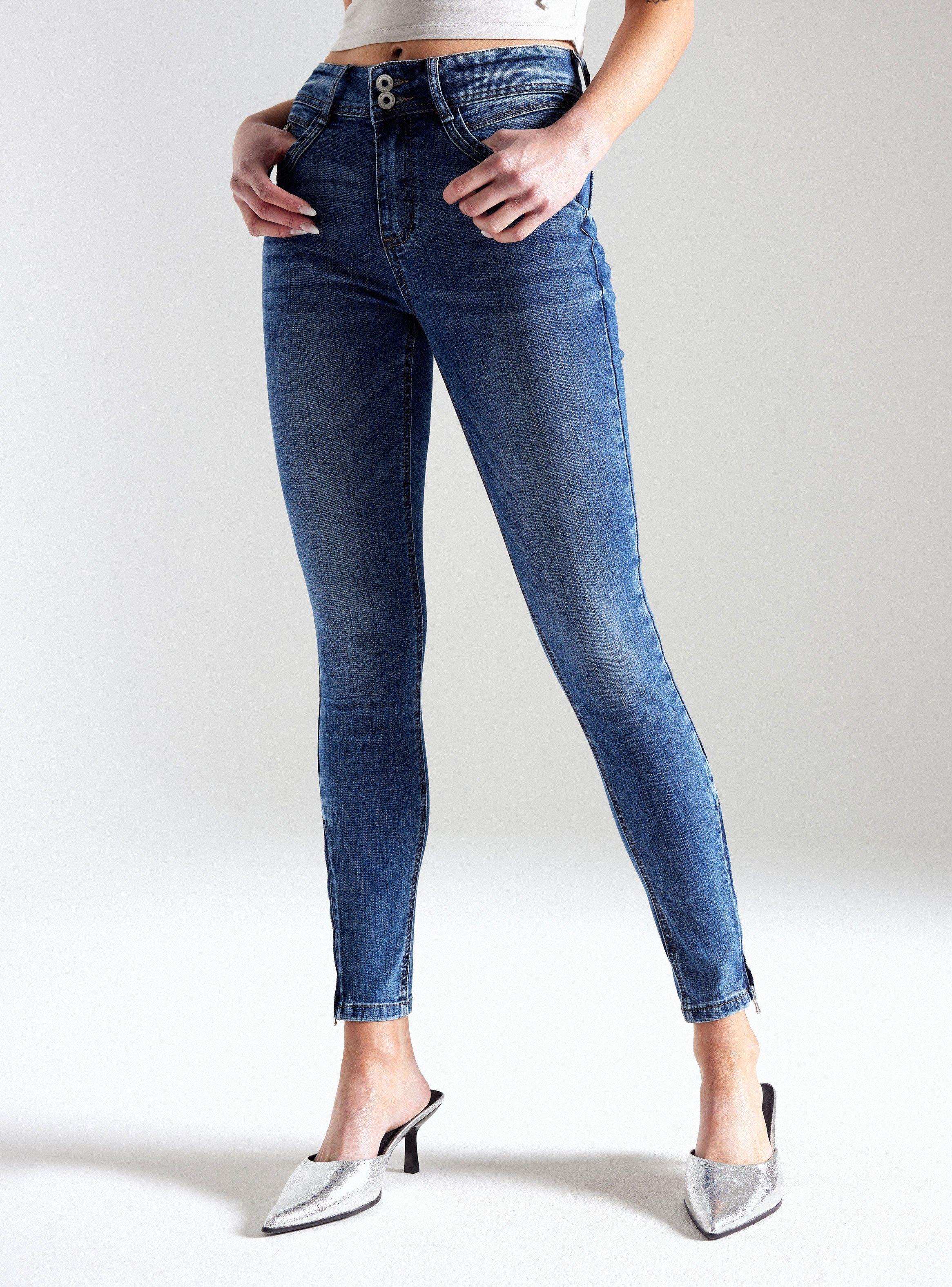 Jeans 2 Botones Cierre Largo en Bota-0