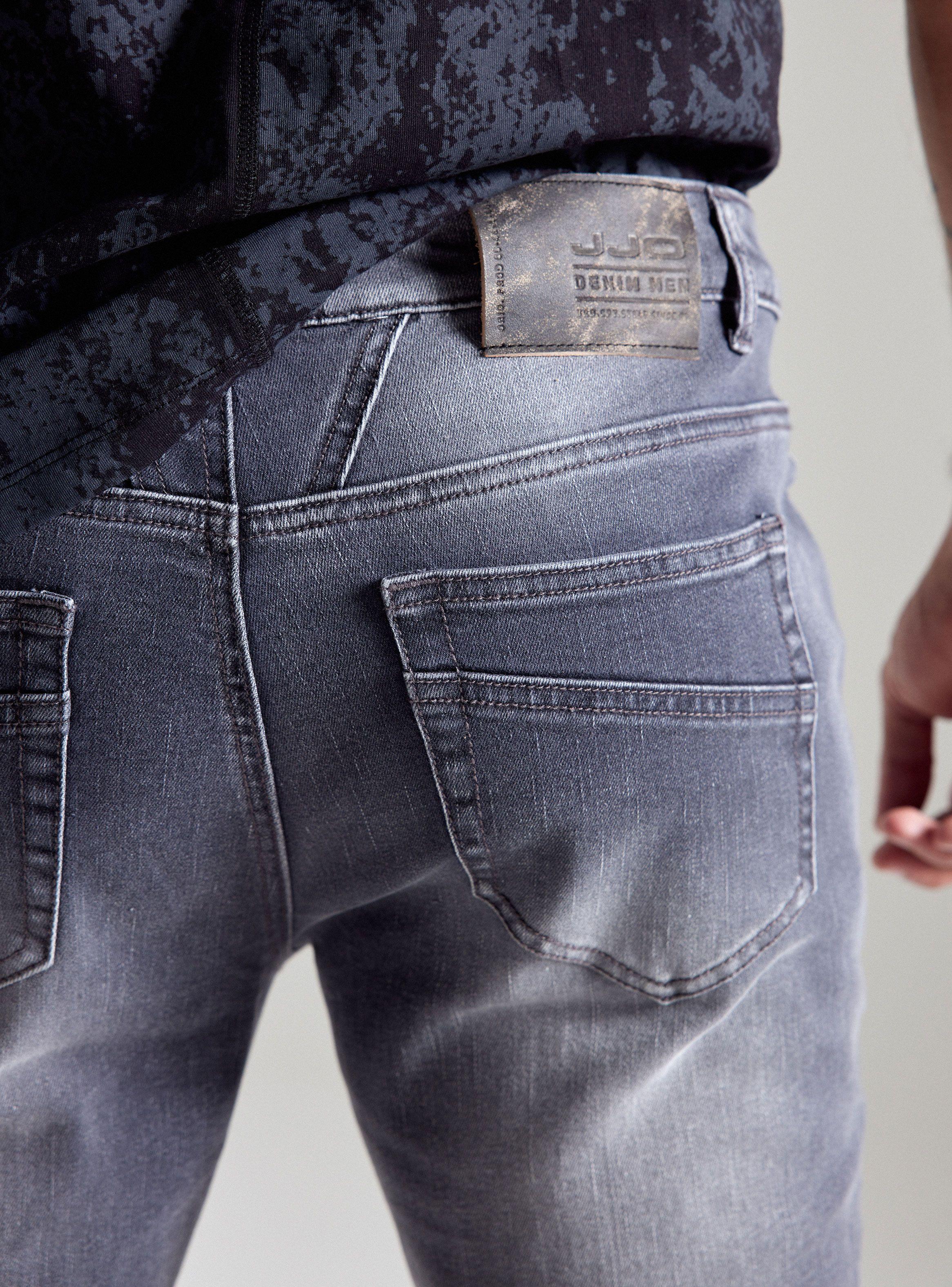 Jeans Cortes en Bolsillos-3
