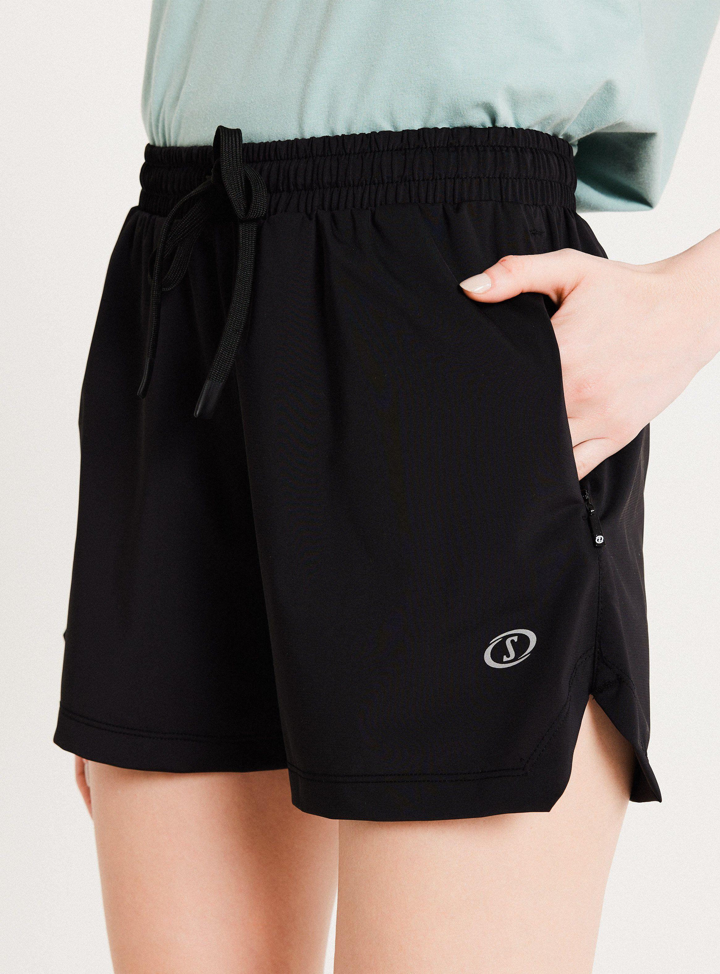 Short Diseño Estampado Cortes en Costados-2