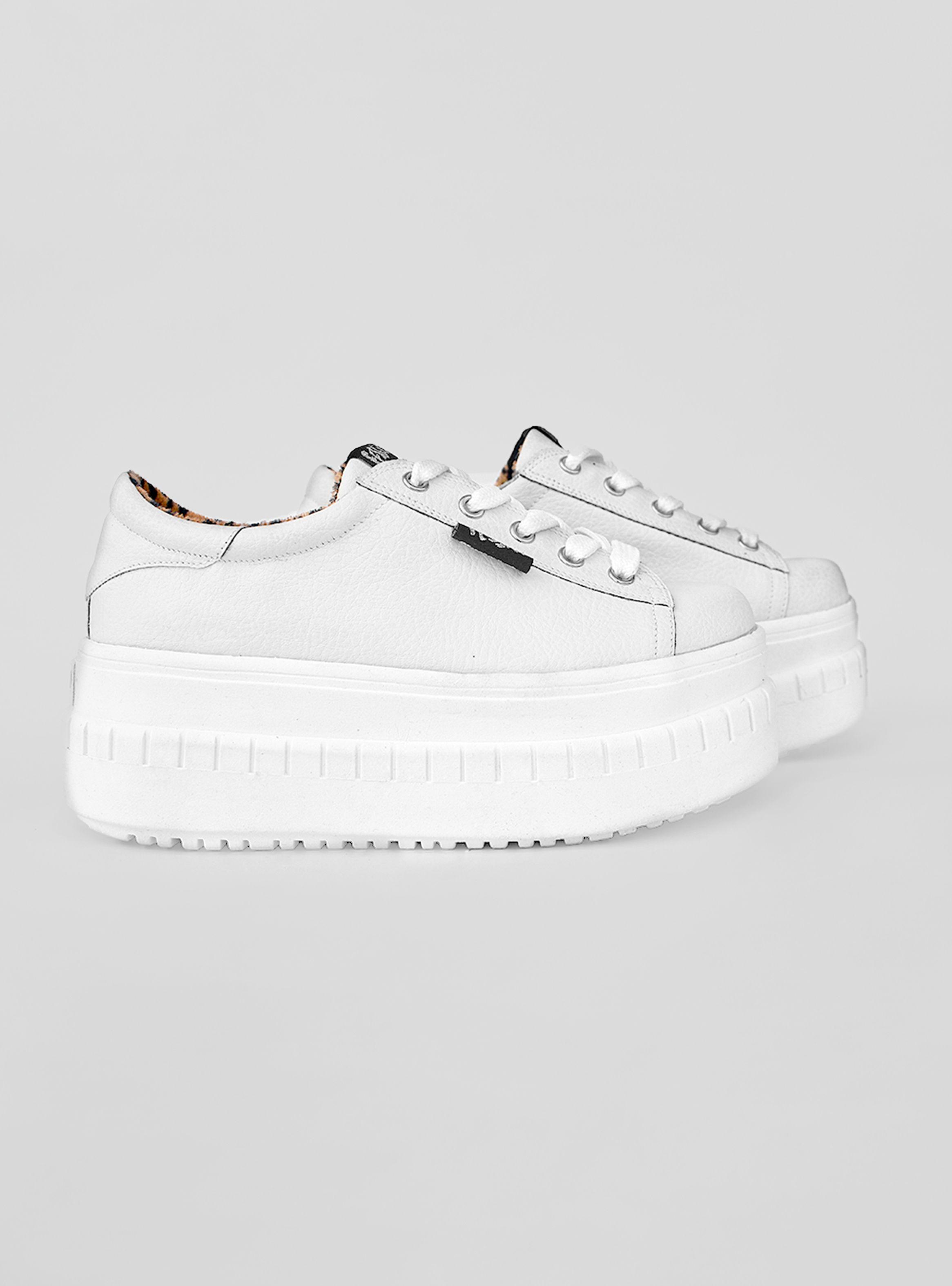 Zapatilla Urbana Funky White Hebilla Mujer-1