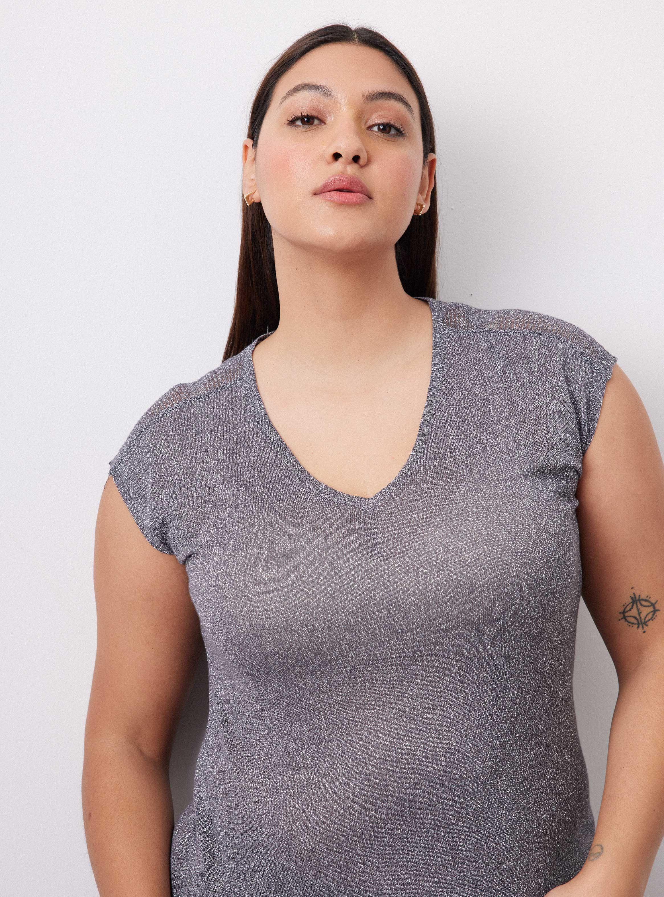 Polera Tejida con Hilo Metalizado y Detalle en Hombros-2