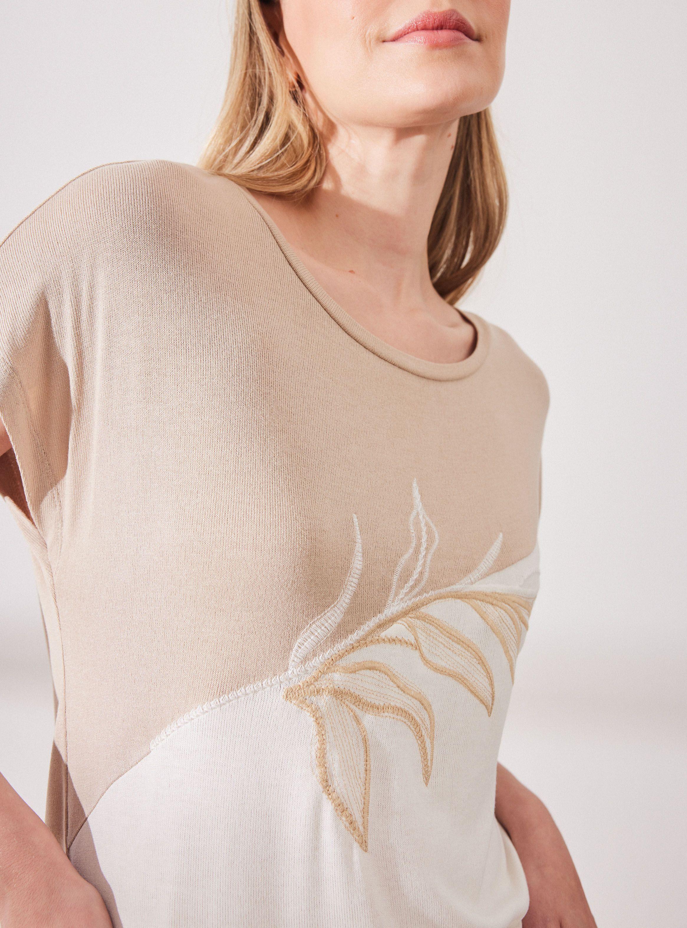 Polera Bicolor con Bordado-2