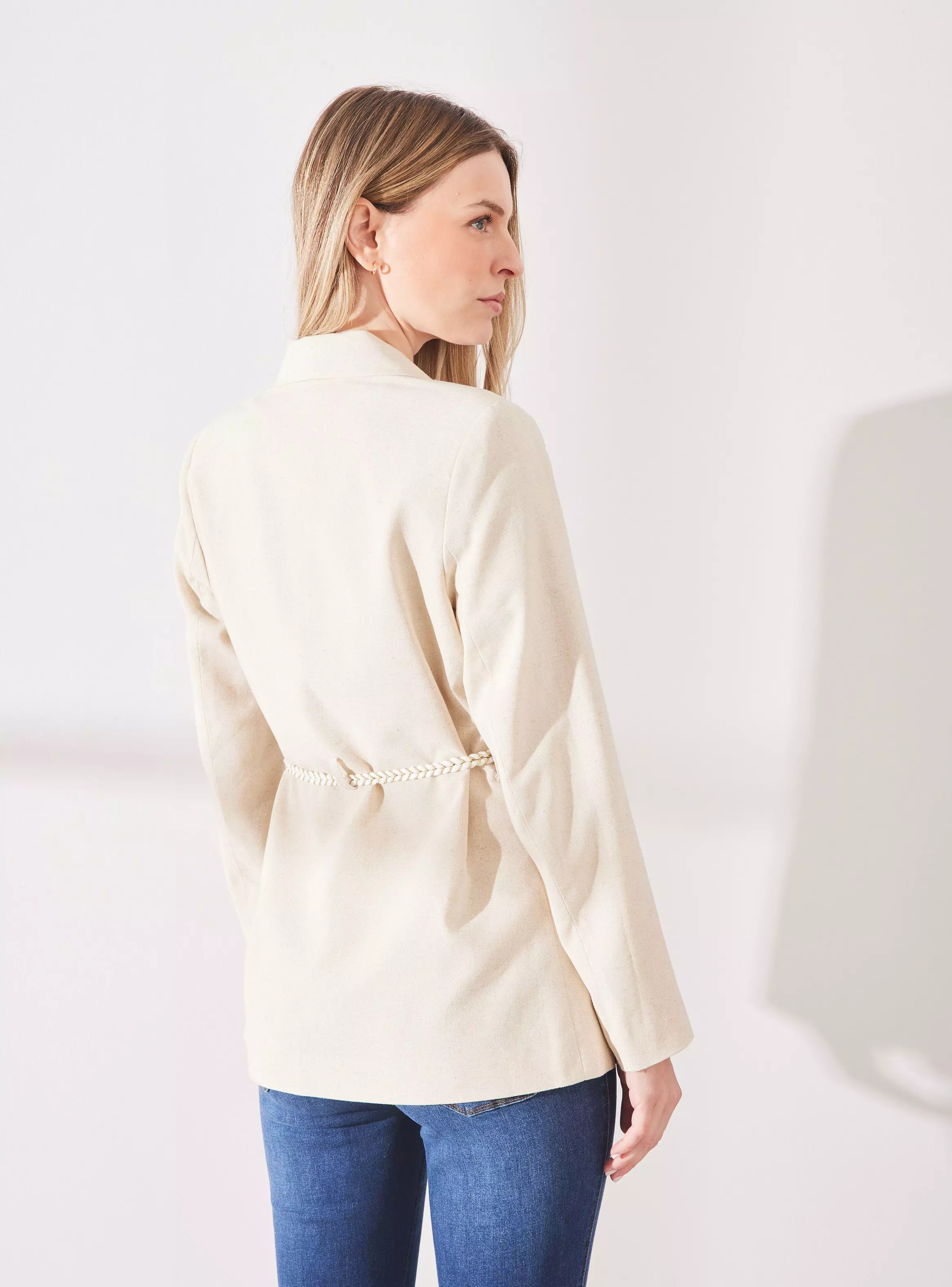 Chaqueta Blazer con Amarra Ajustable en Cintura-1