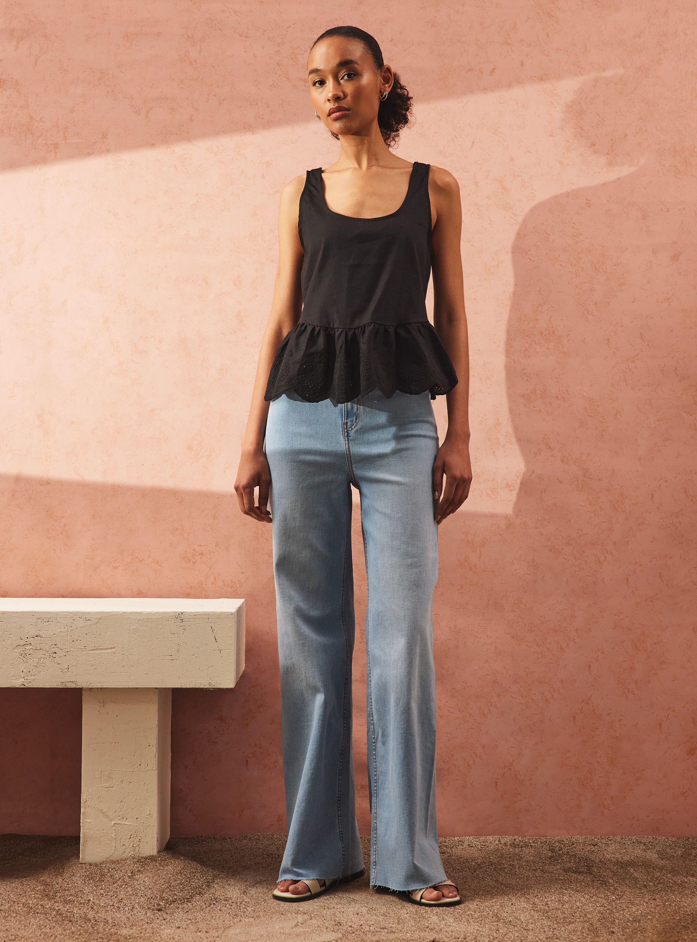 Blusa Corte Peplum con Tela Bordada-4