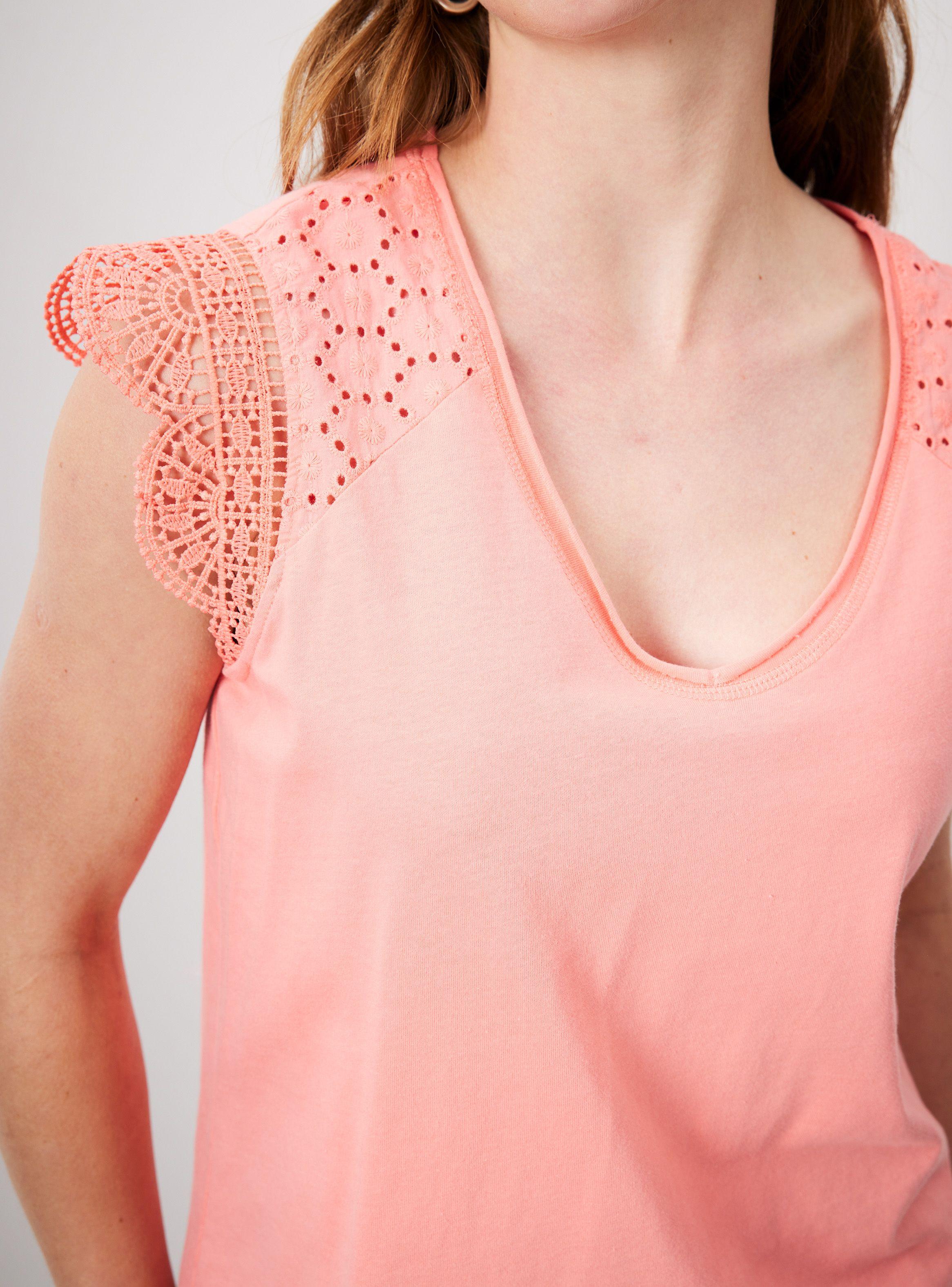 Polera Hombros con Broderie Decorativo-3