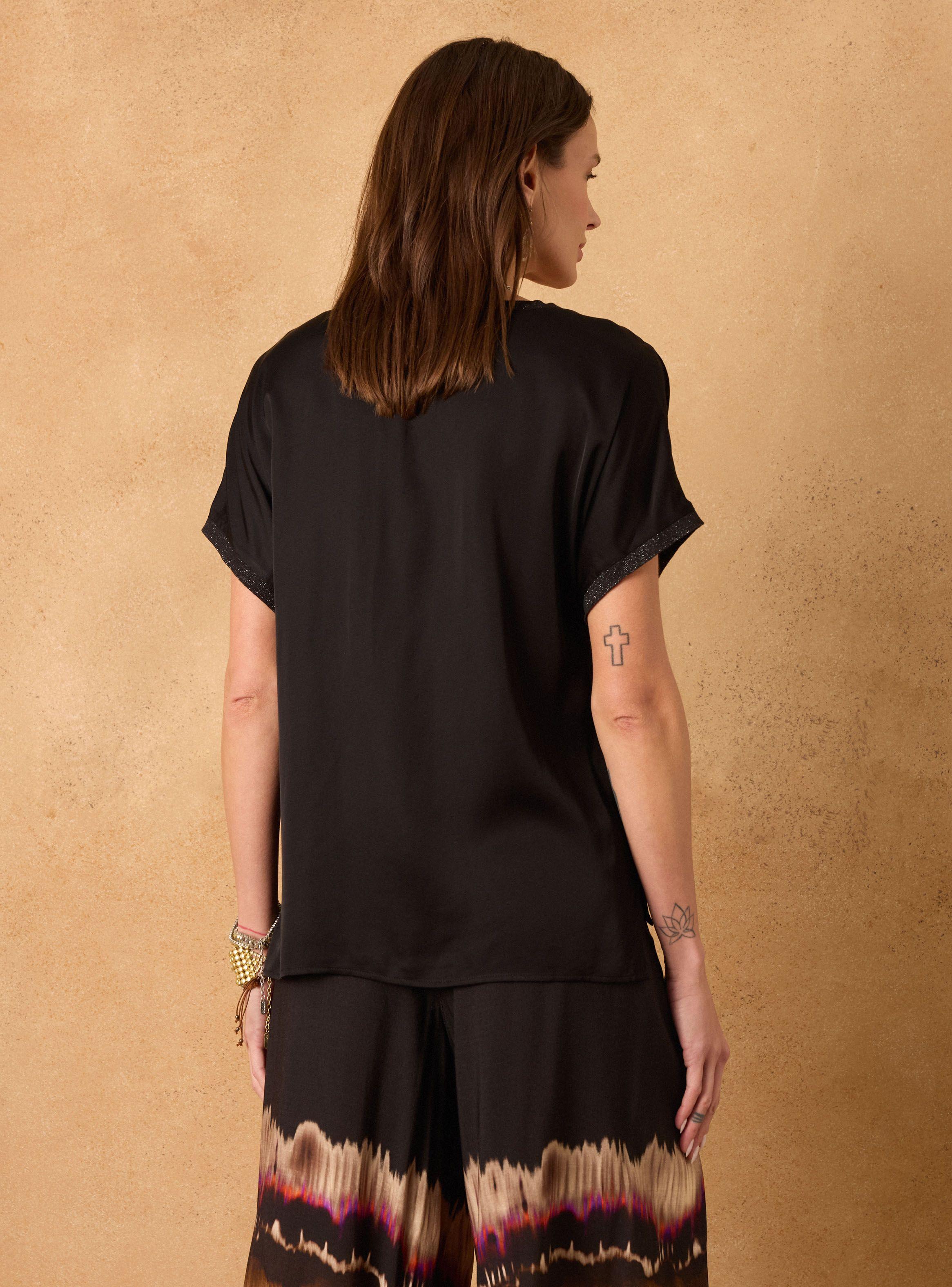 Polera Satinada Detalle Tejido Lúrex-1