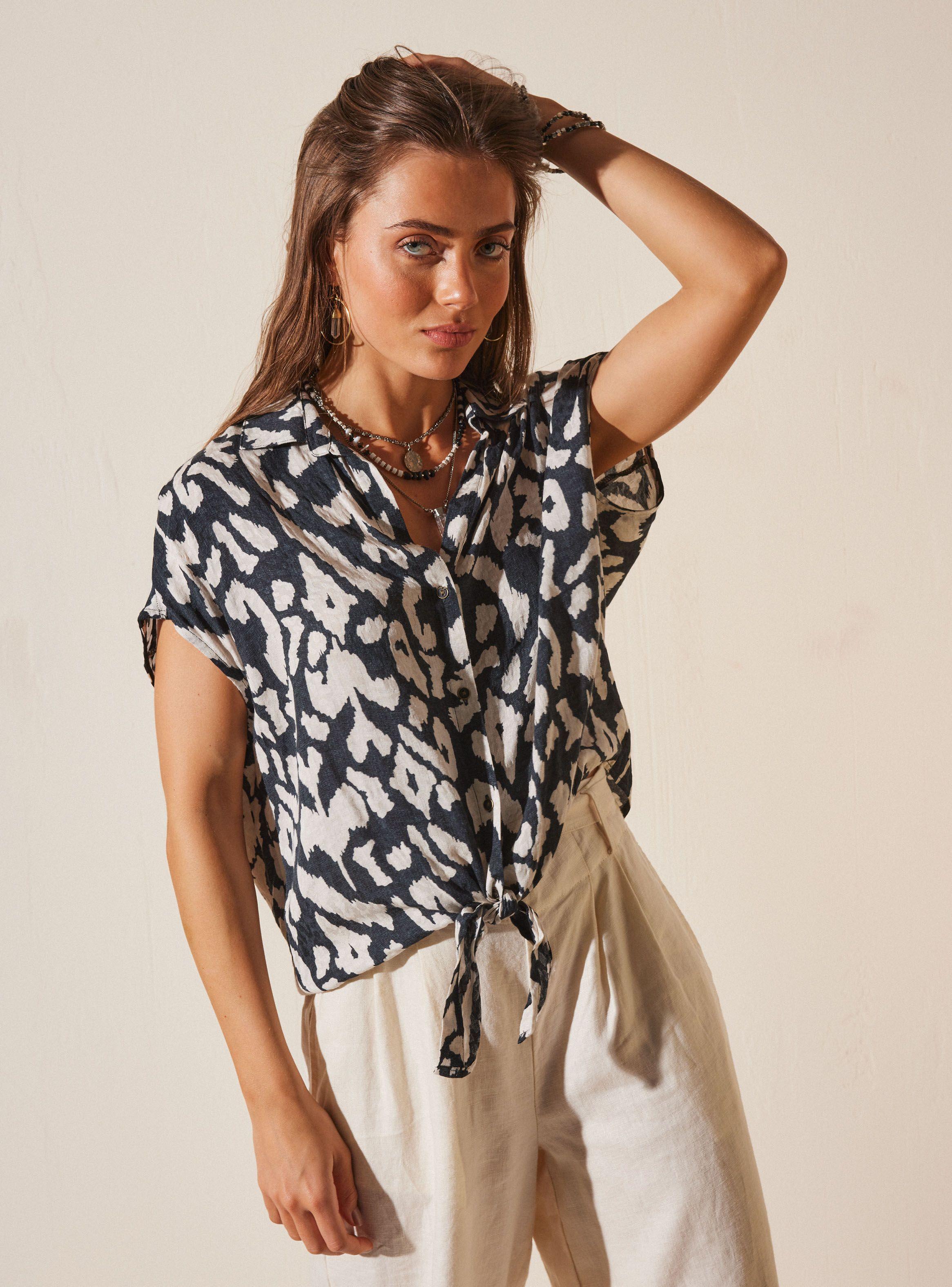 Blusa Tela Estampada y Nudo en Cintura-0