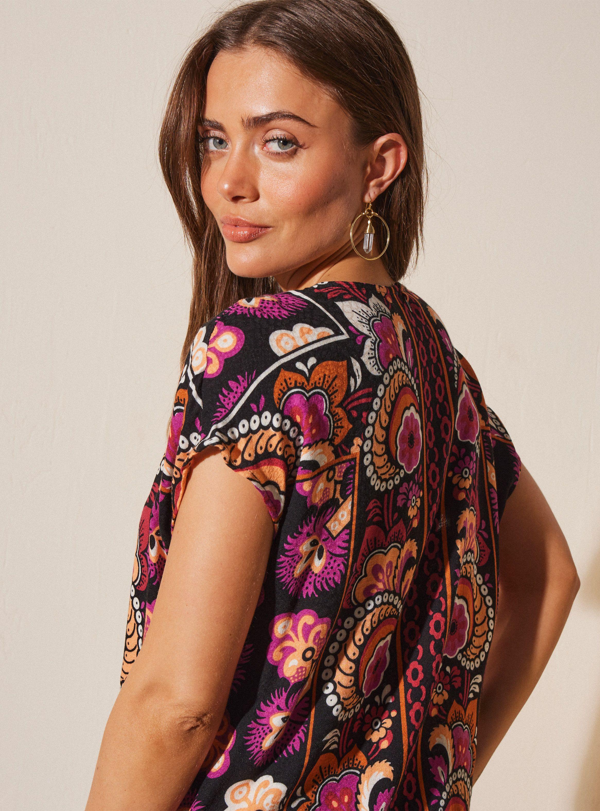 Blusa Tela Estampada y Aplicación de Bordado-3