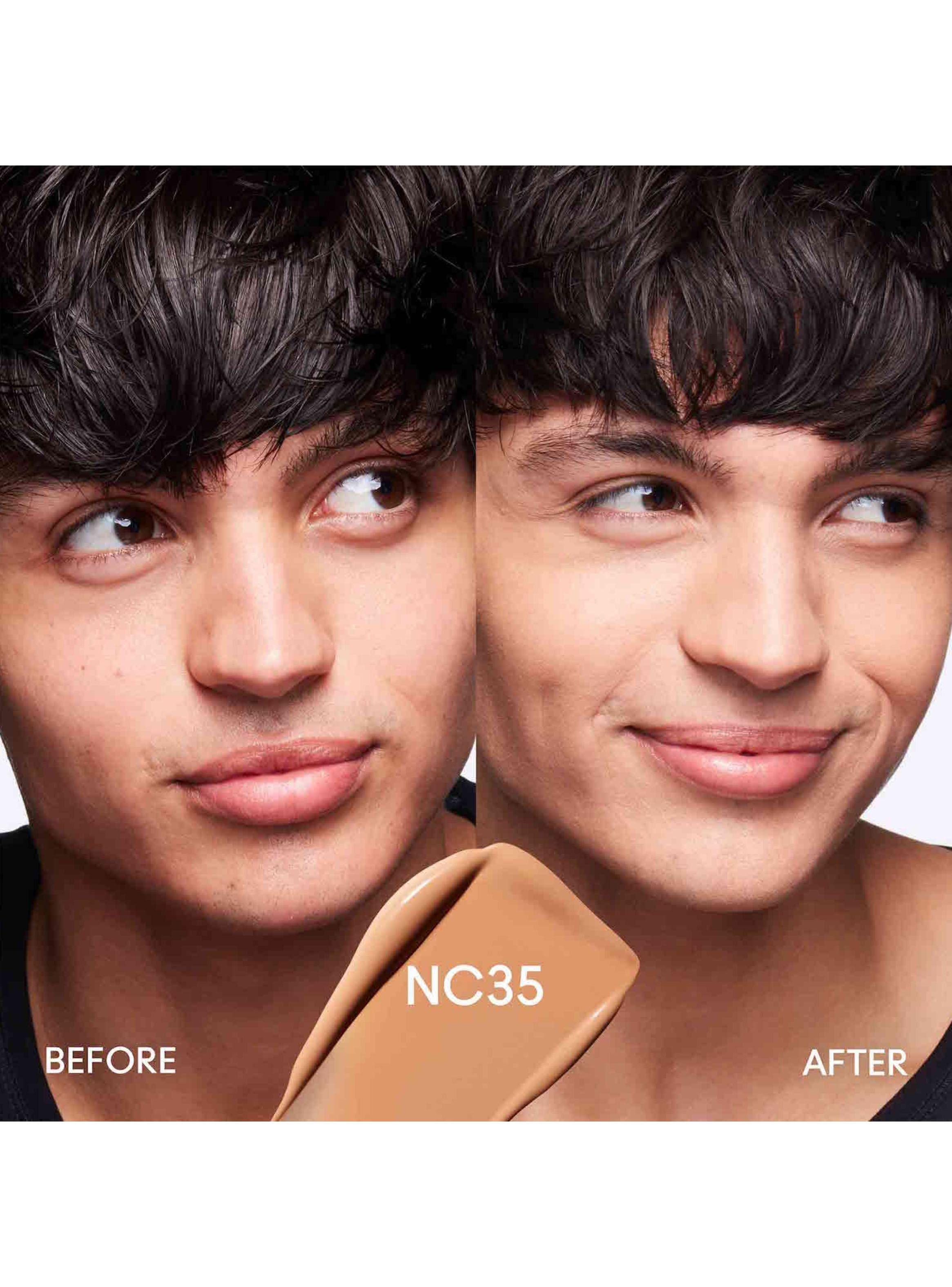 Base de Maquillaje M·A·C Studio Fix Fluid SPF 15 24HR Matte Foundation NC35-3