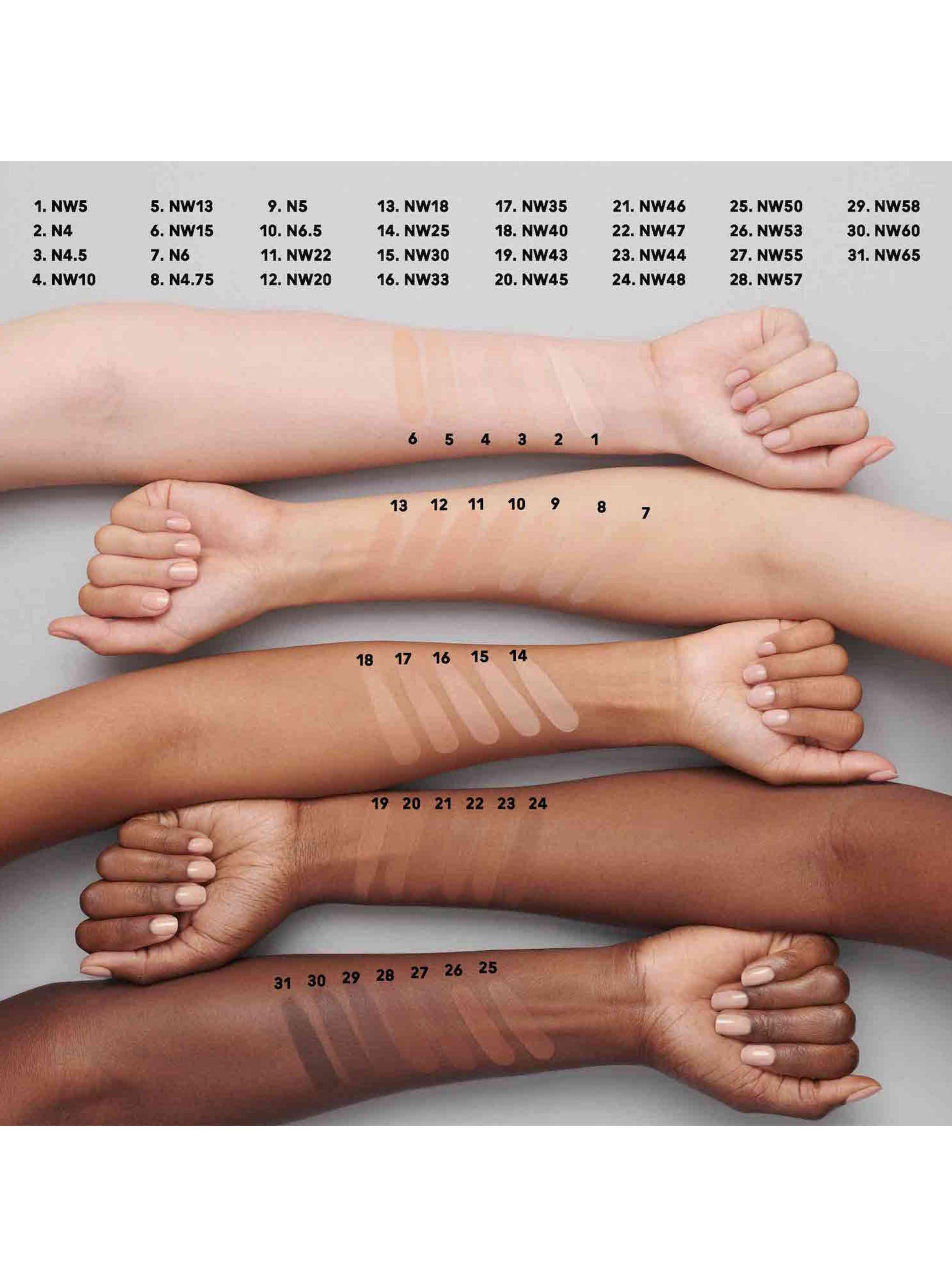 Base de Maquillaje M·A·C Studio Fix Fluid SPF 15 24HR Matte Foundation NW20-4