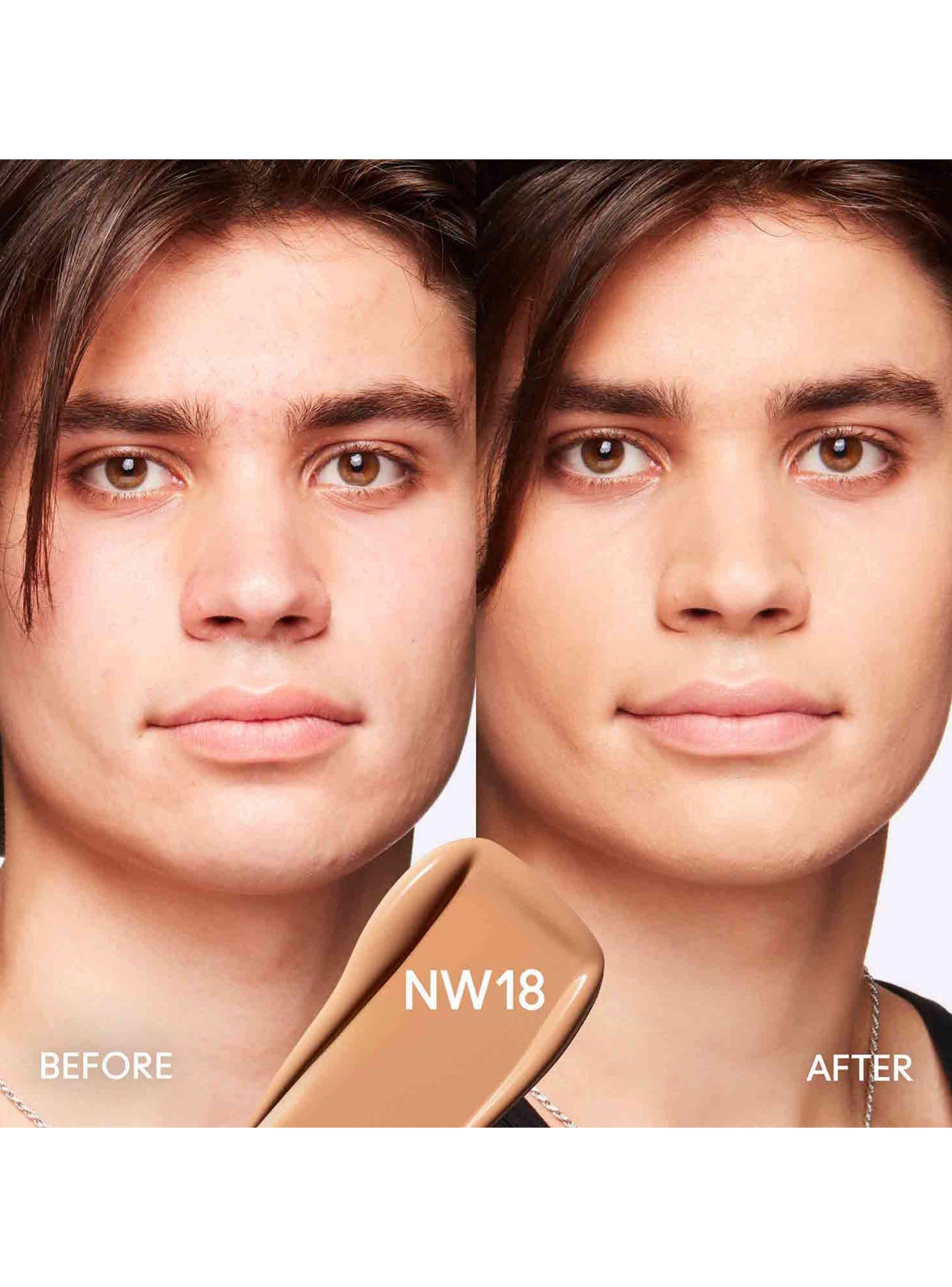 Base de Maquillaje M·A·C Studio Fix Fluid SPF 15 24HR Matte Foundation NW18-3