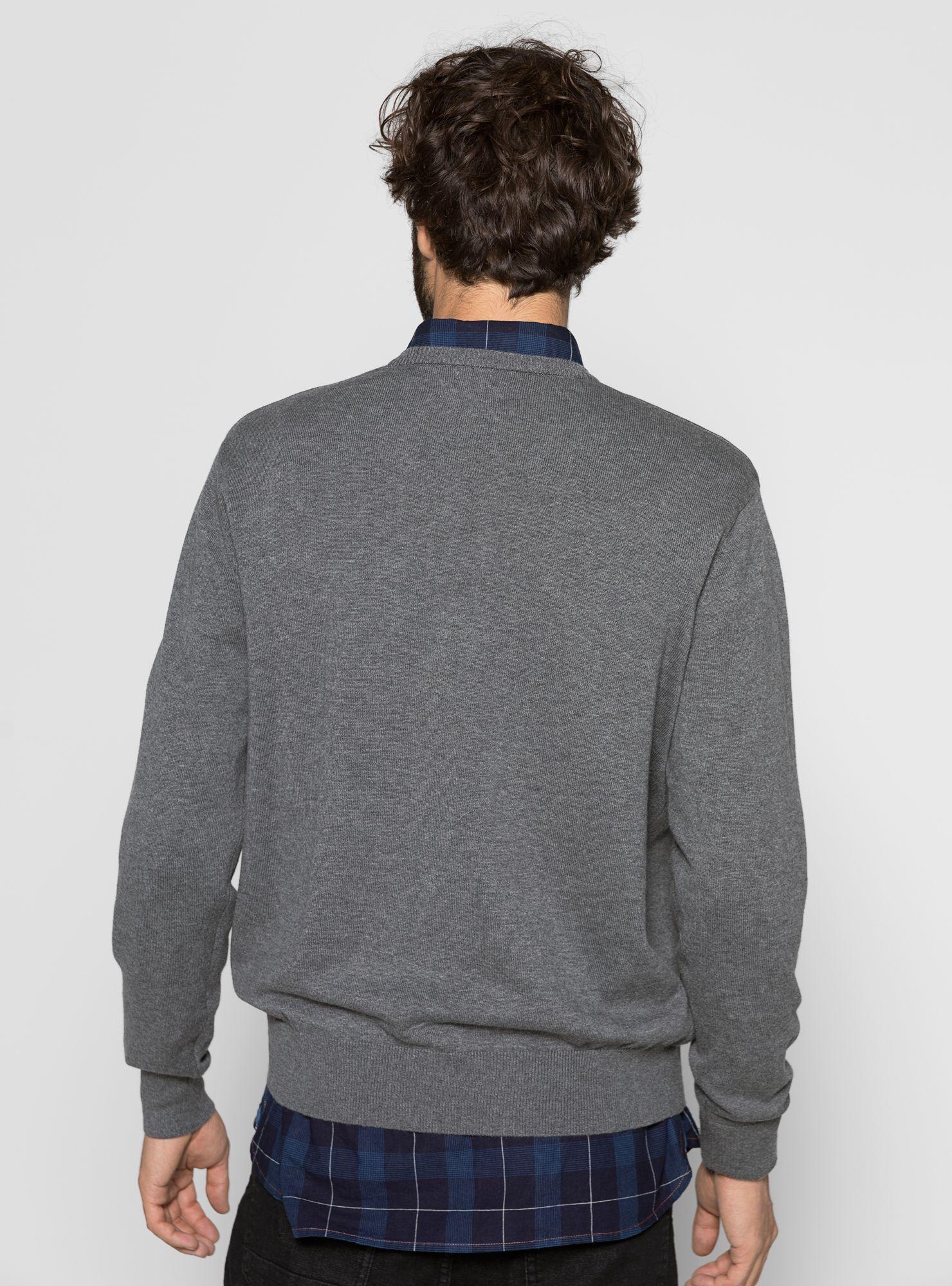 Sweater Básico Liso Cuello V-1