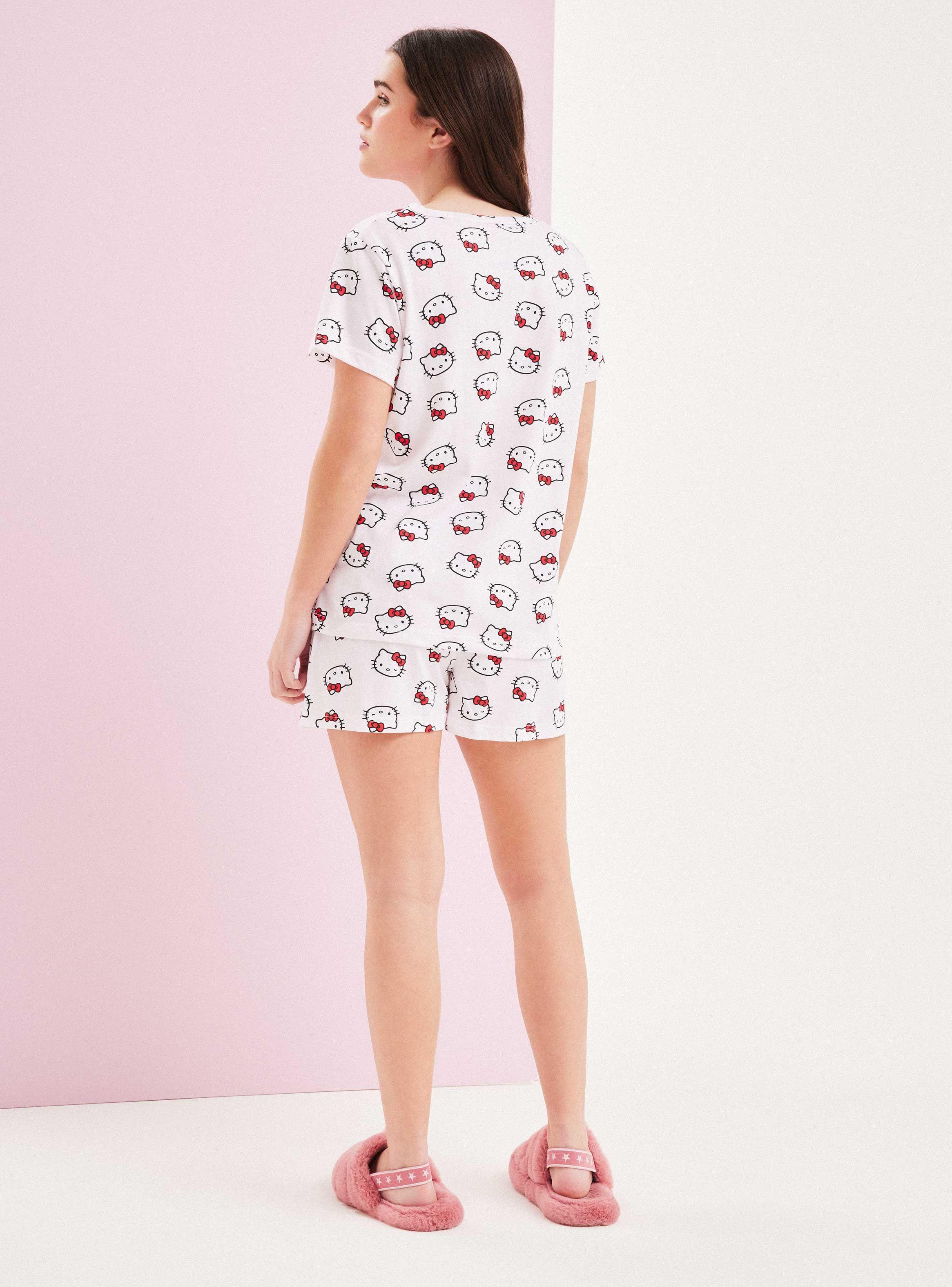 Pijama Licencia Hello Kitty Estampado en Caja-5