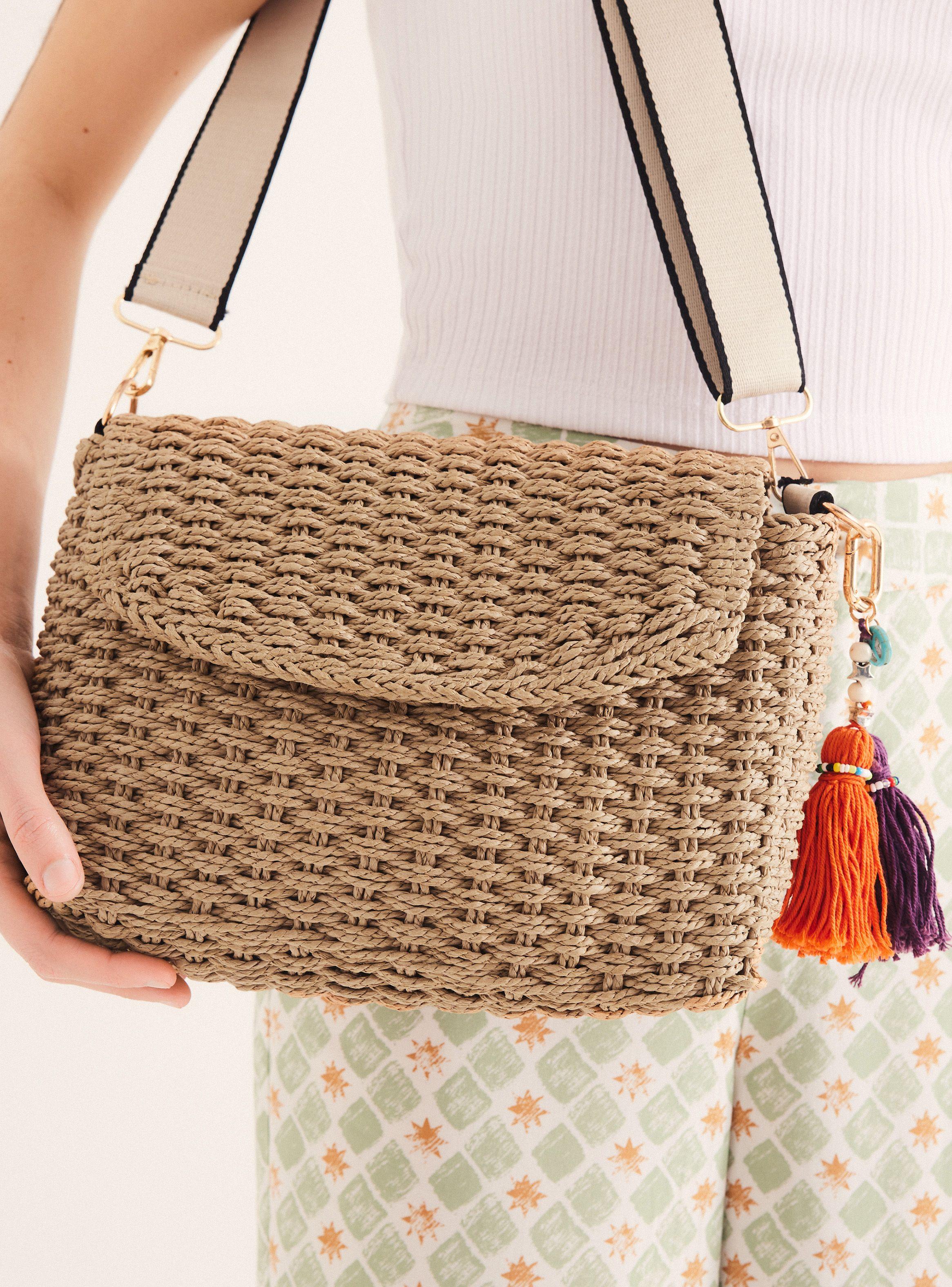 Cartera Raffia con Pompóm-1