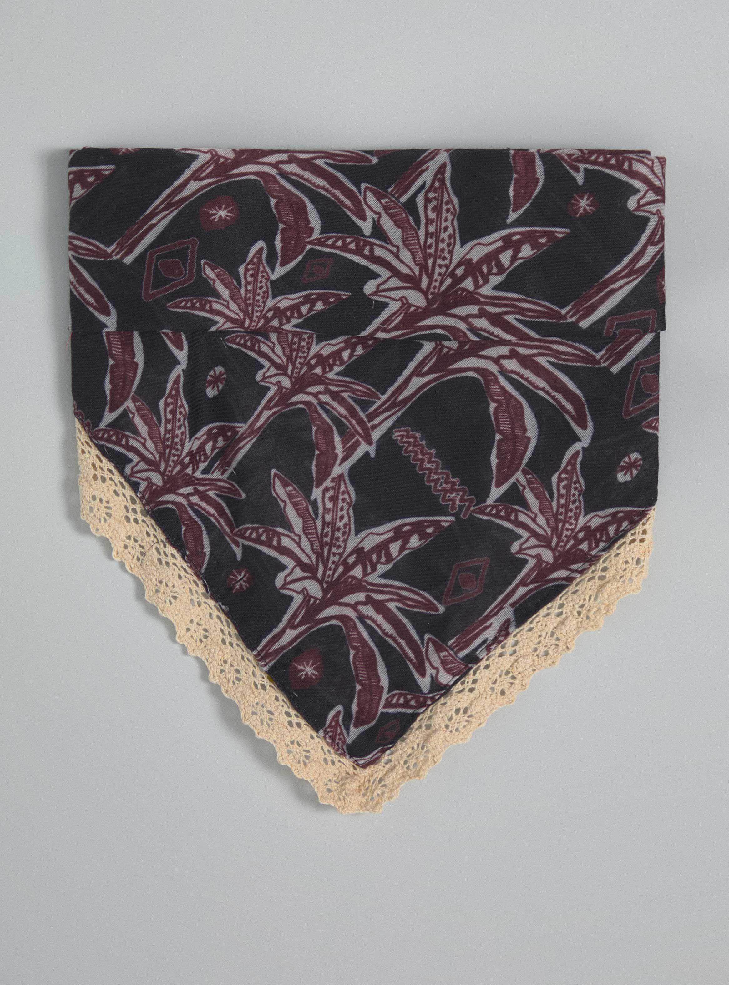 Pañuelo con Borde Broderie-2