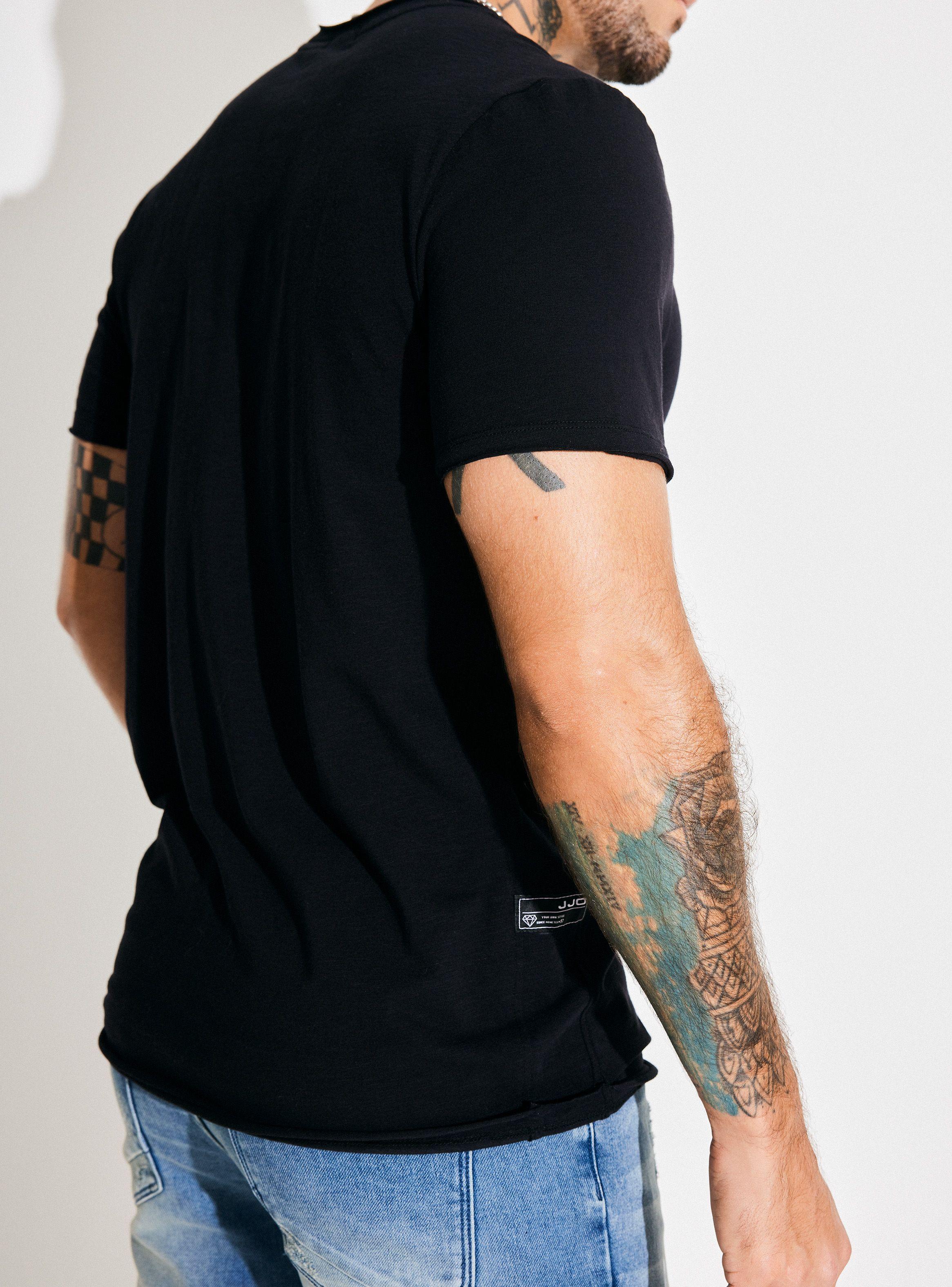 Polera Cortes Laterales Estampado Relieve-3