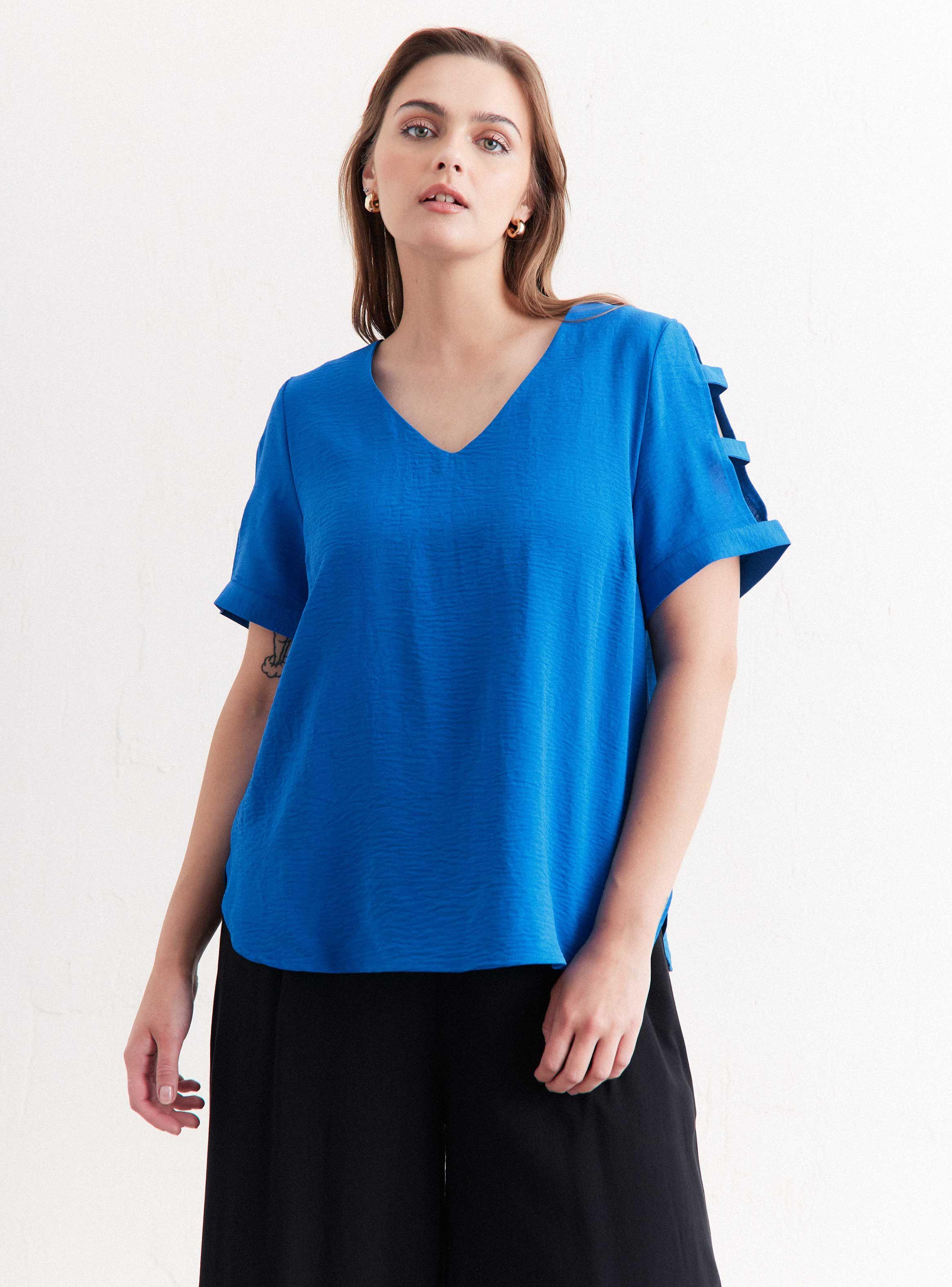 Blusa Cuello V con Tiritas en Mangas-0