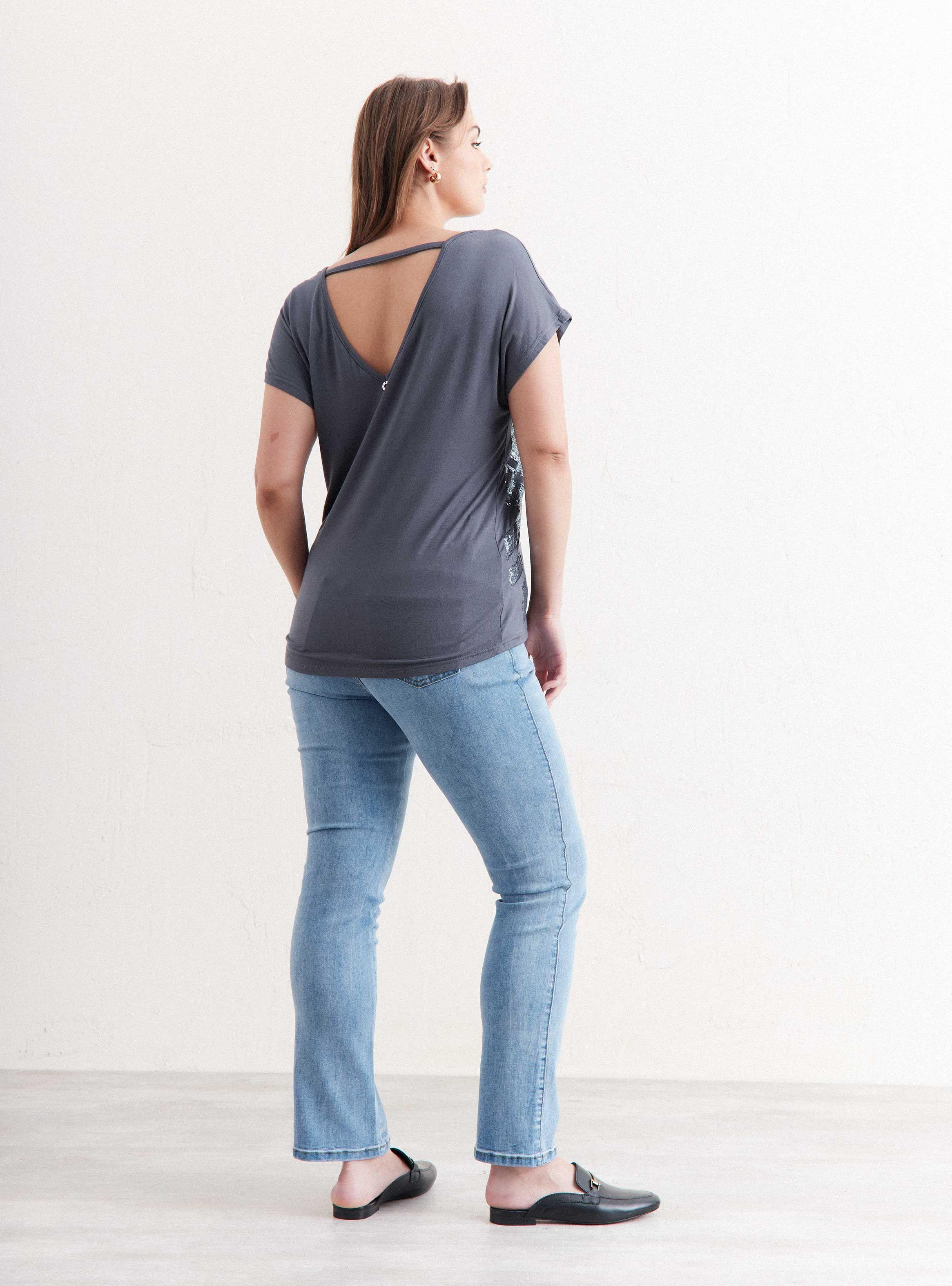 Polera Modelo Aplicación Lentejuelas-5