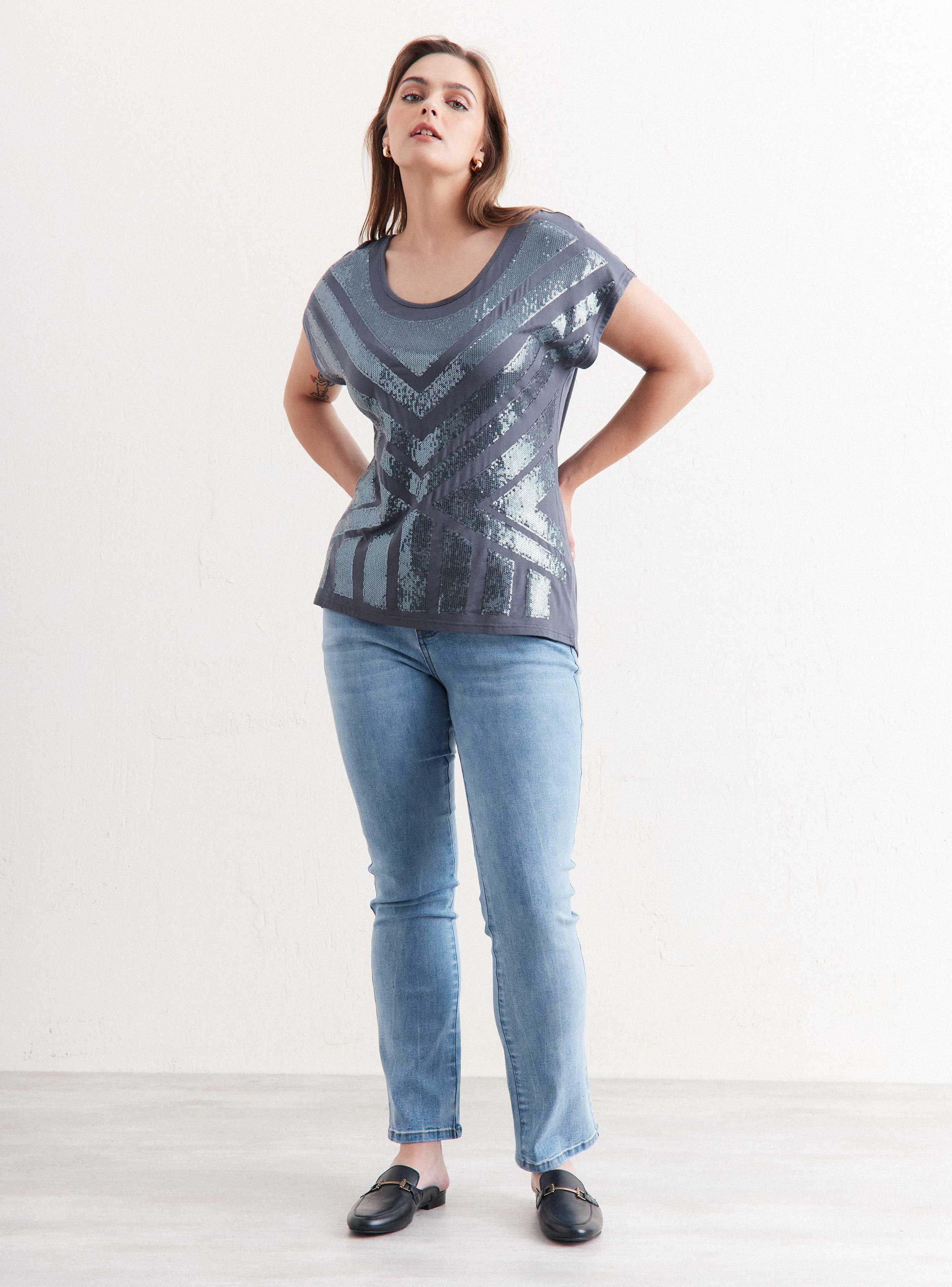 Polera Modelo Aplicación Lentejuelas-4