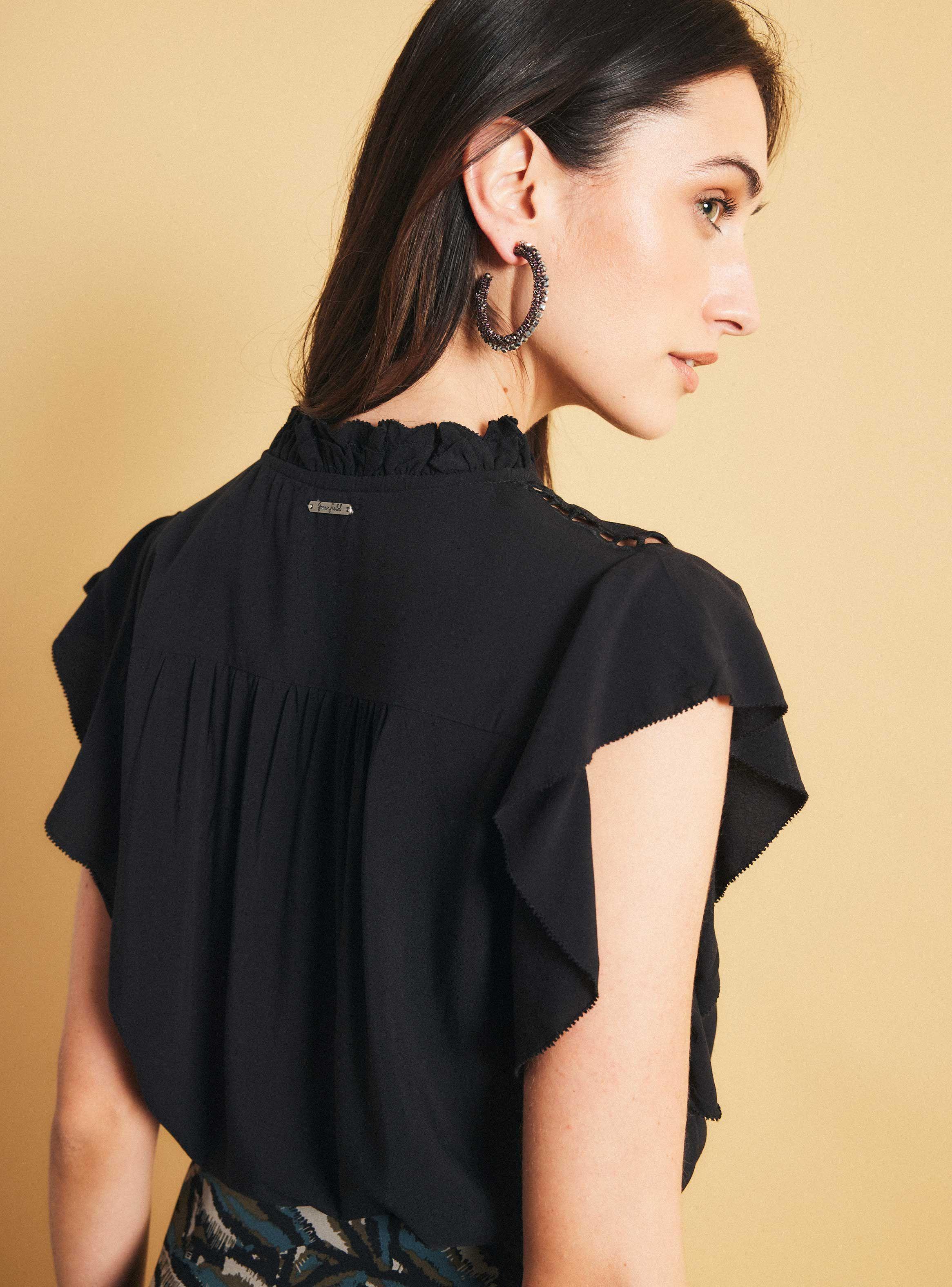Polera con Aplicación de Broderie-3