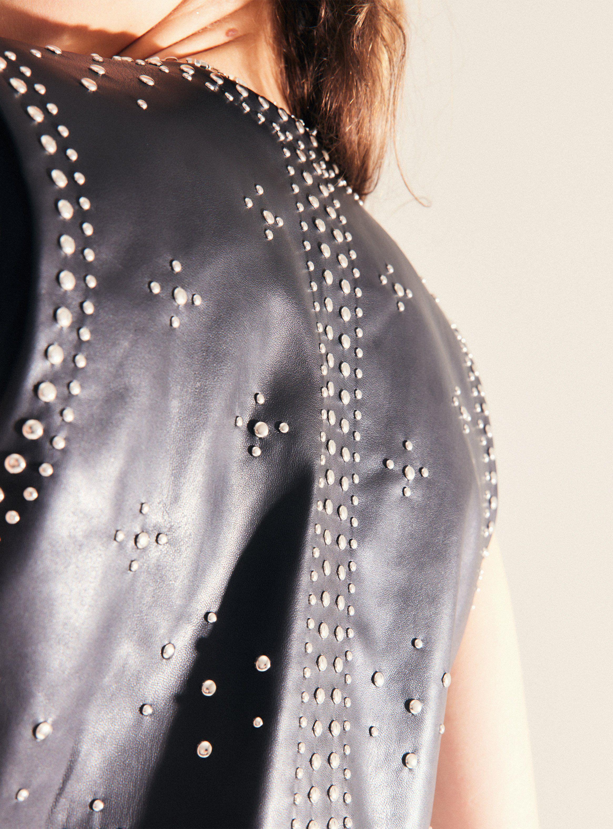 Chaqueta Vest Efecto Piel Aplicaciones Tachas-4