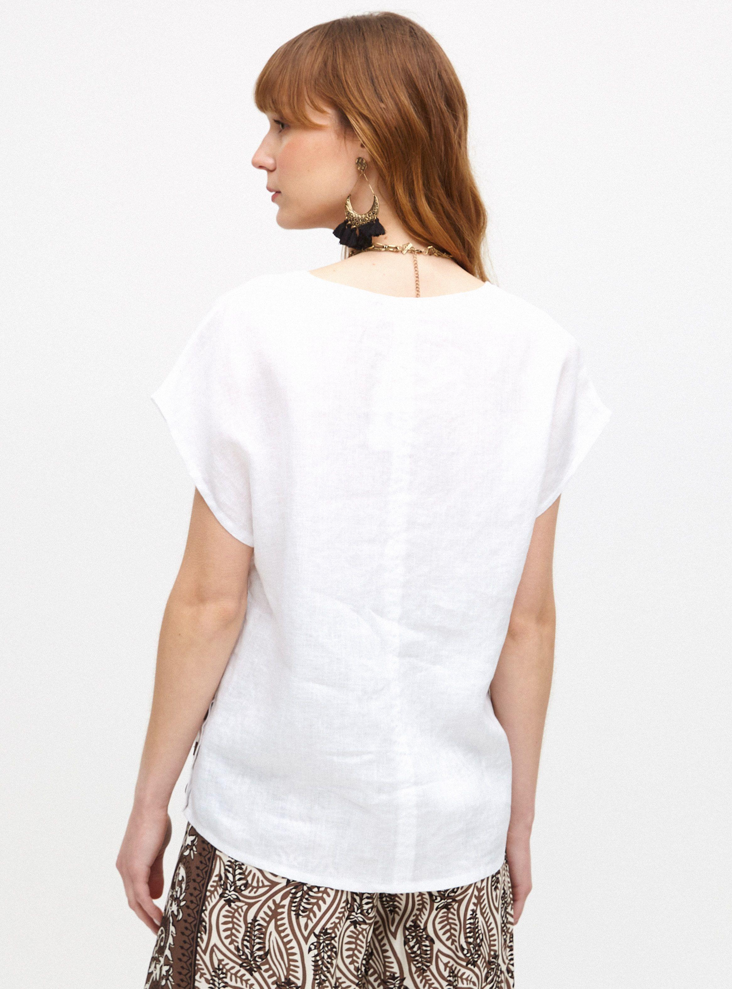 Polera Abotonada en Los Costados Escote Redondo-1