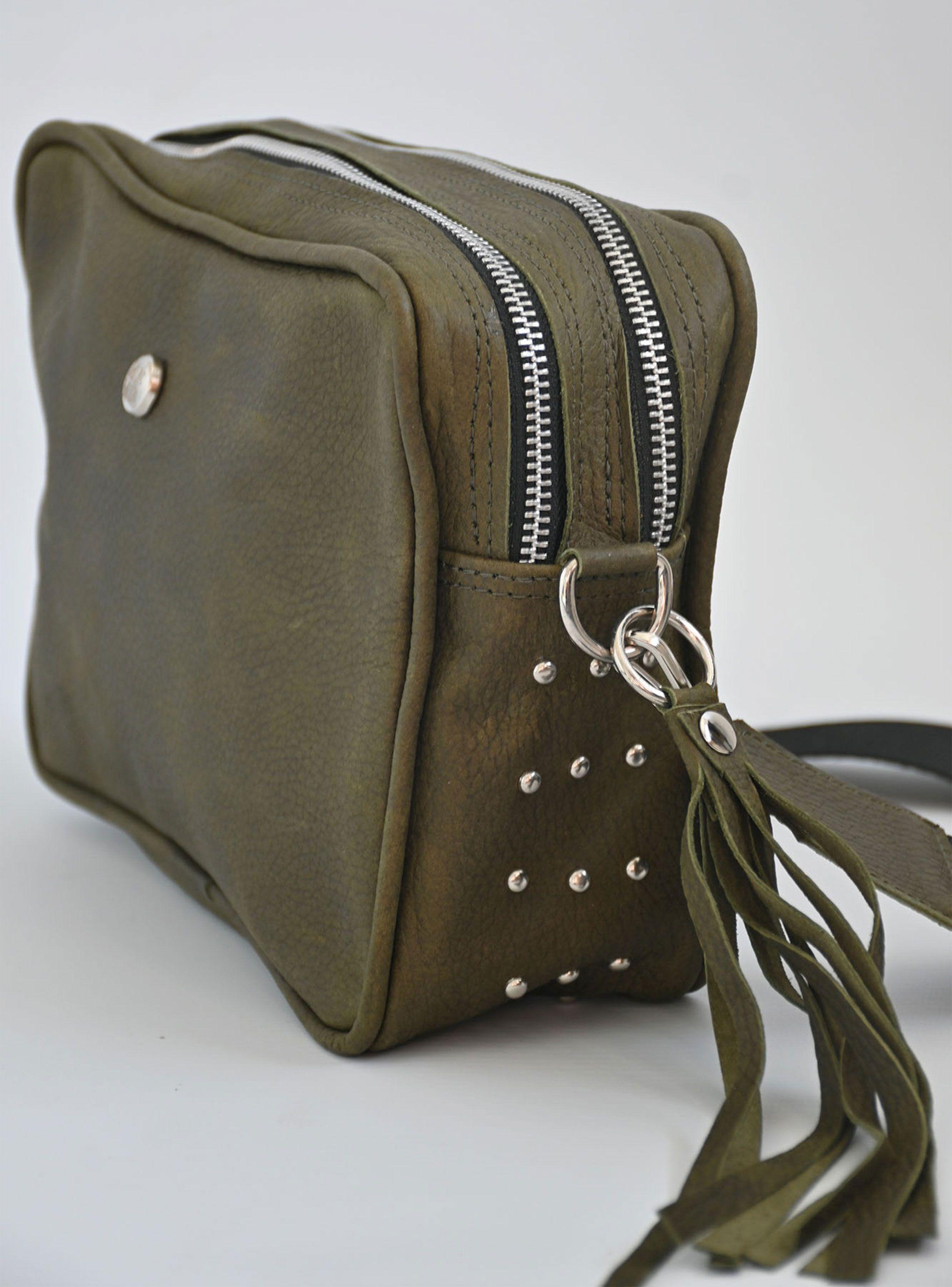 Cartera Icon Verde Tachas-3