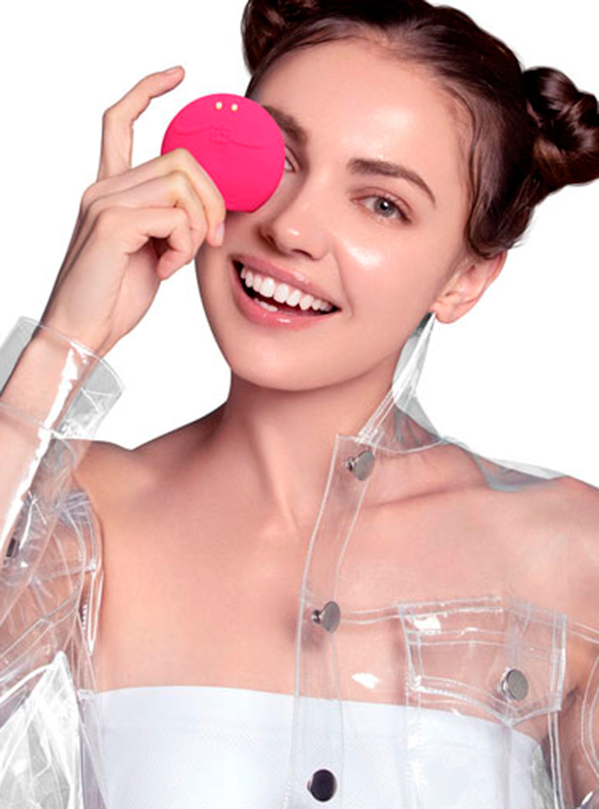 Masajeador Foreo Luna Play Smart 2 Cherry Up-3