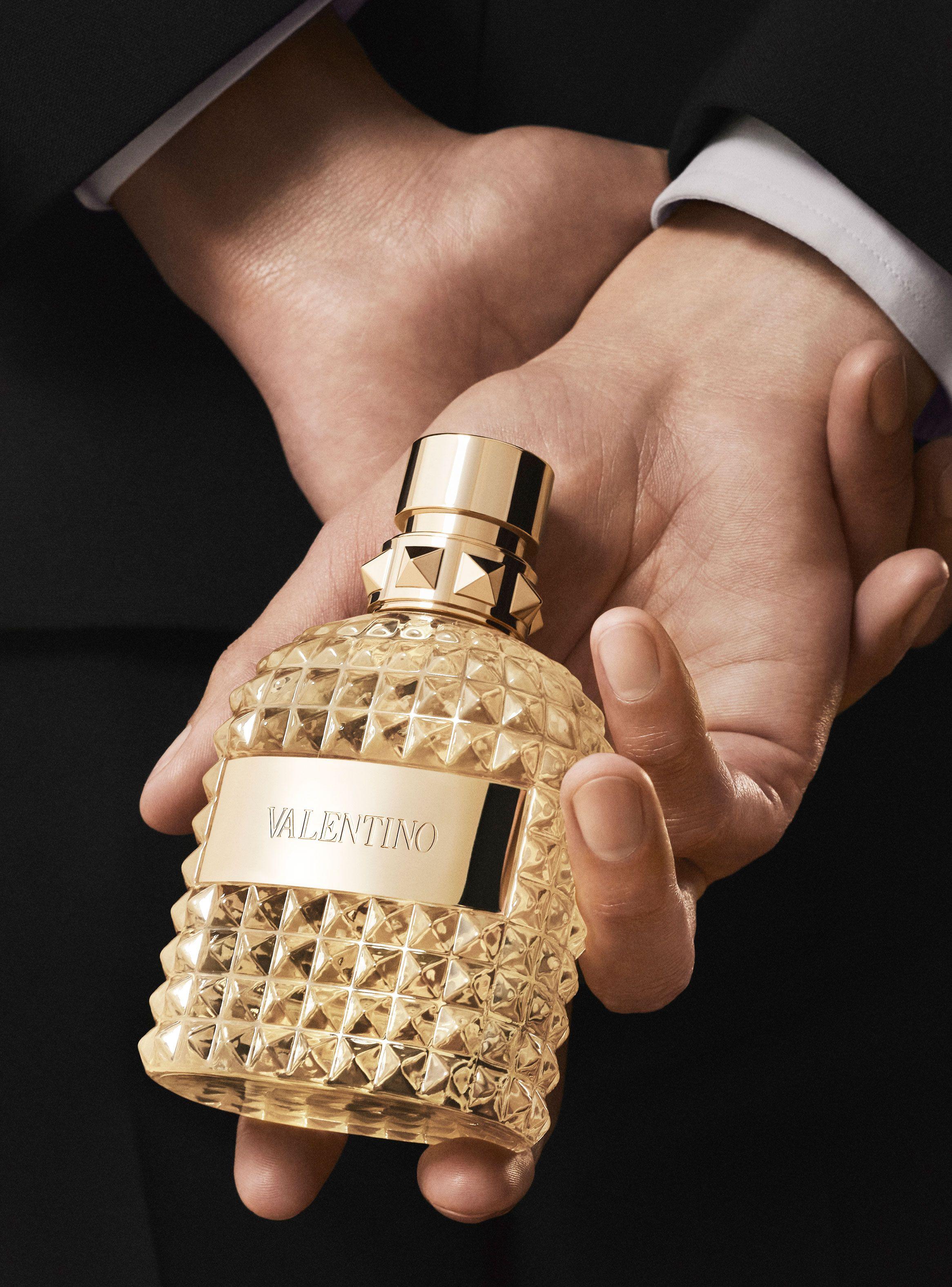 Perfume Born in Roma Uomo The Gold EDT Hombre 100ml Edición Limitada Valentino-3