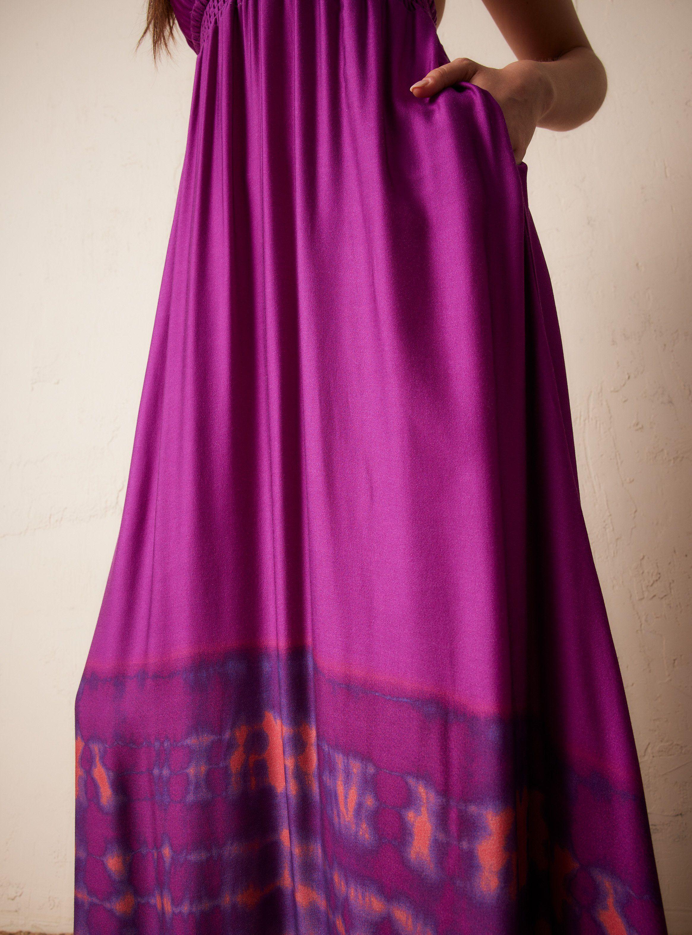 Vestido con Bordados y Full Estampado-3