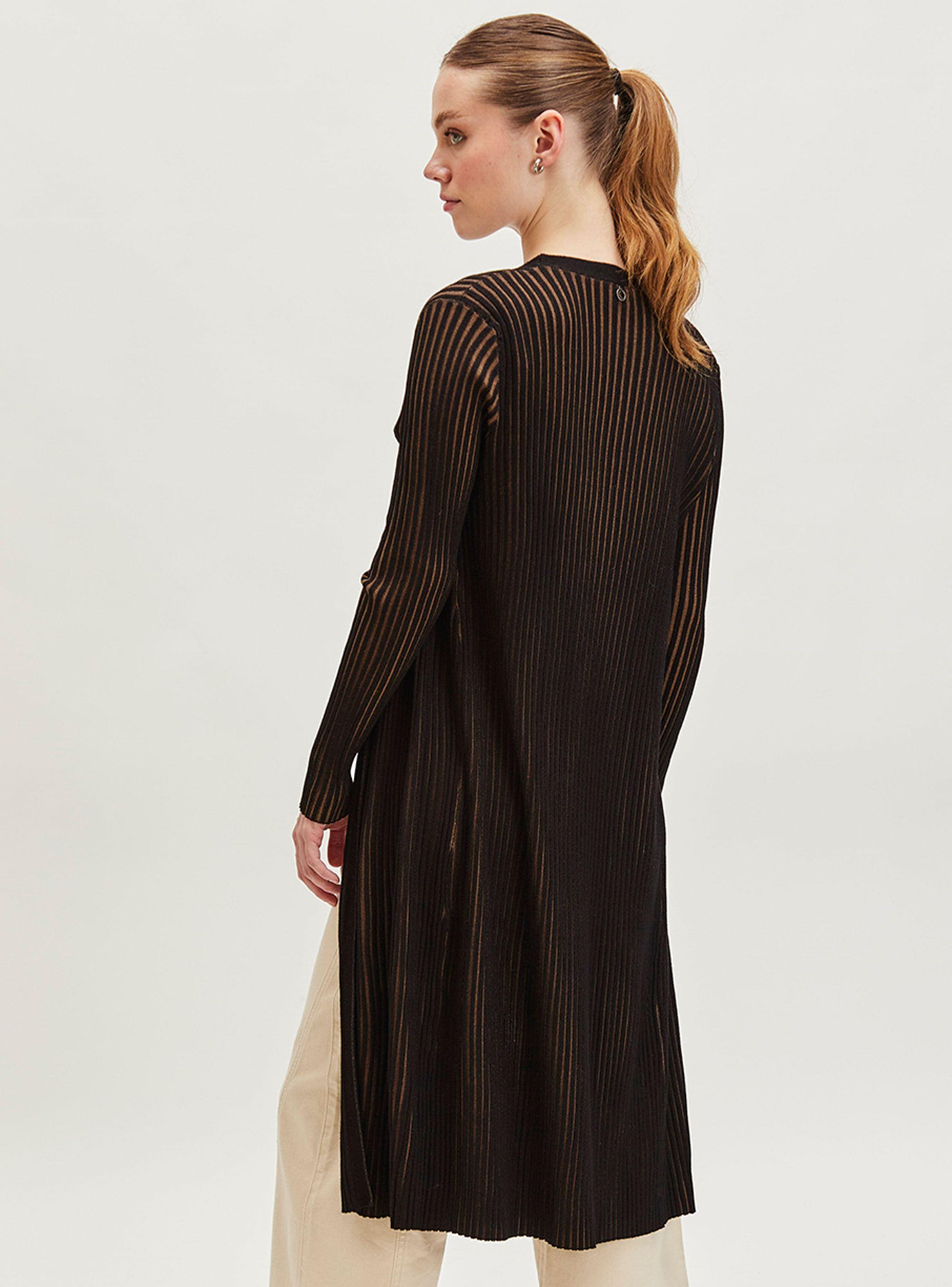 Chaleco Liso Regular con Diseño-1