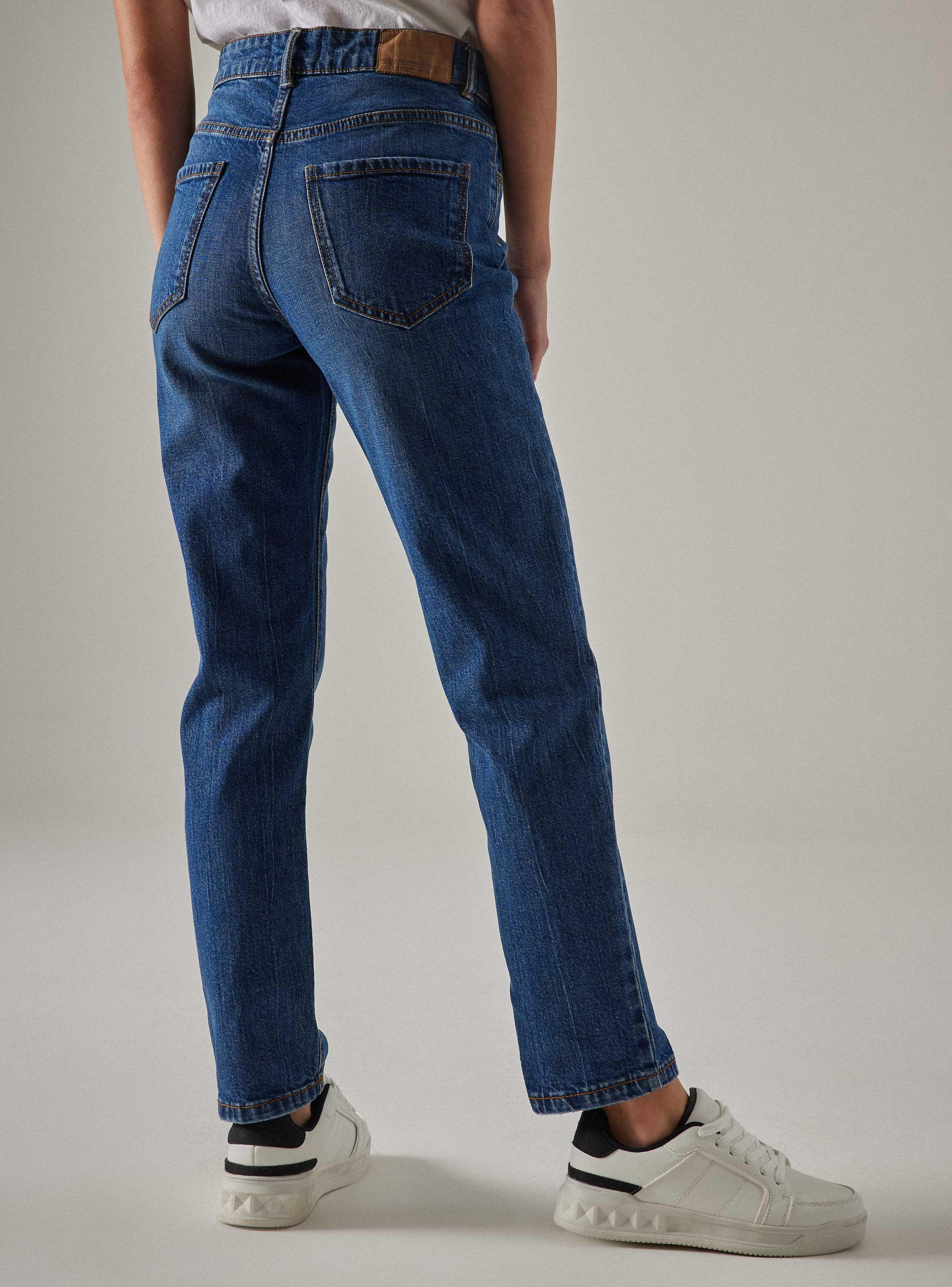 Jeans Básico Regular Tiro Alto-1