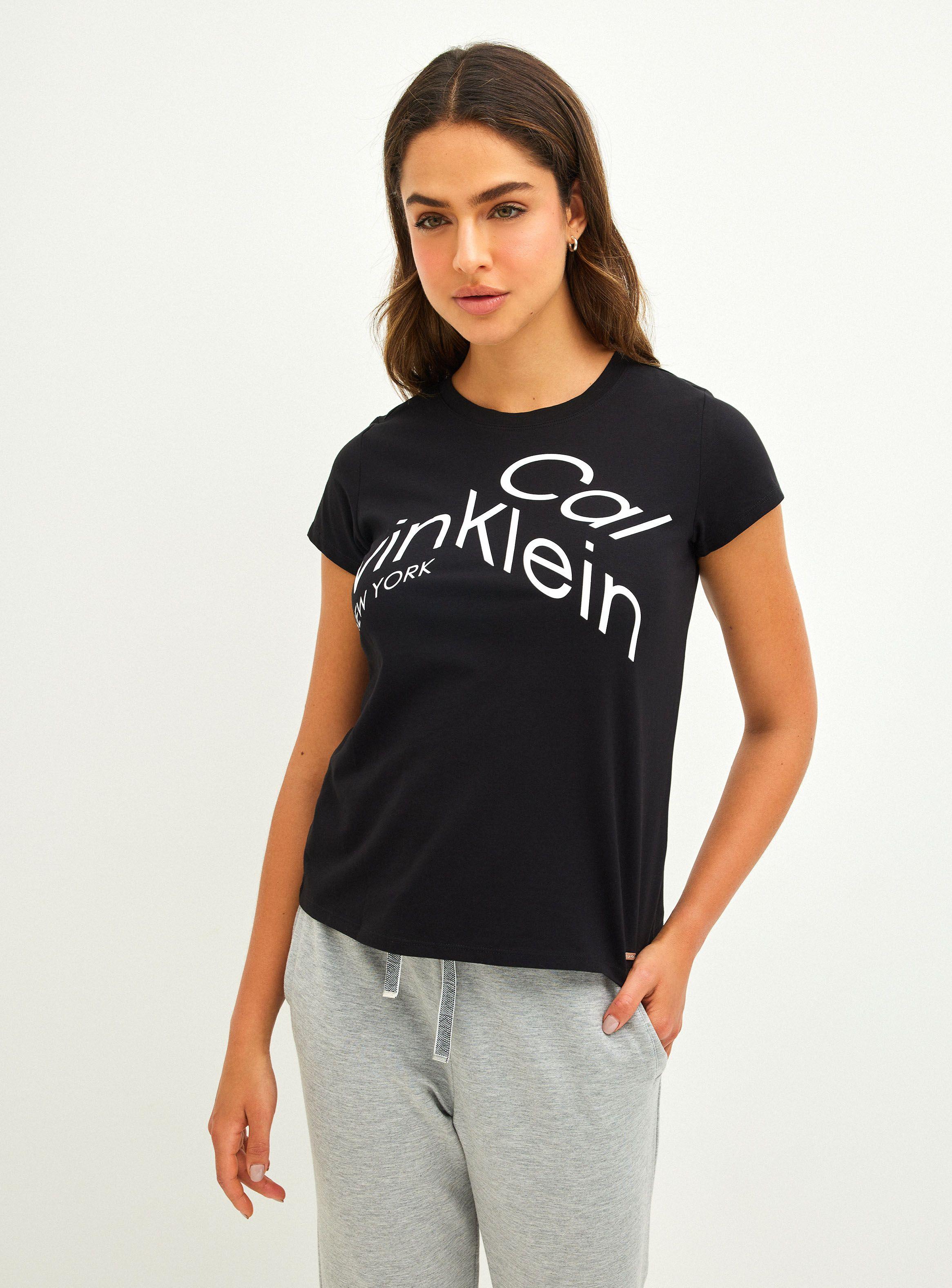 Polera Cuello Redondo Diseño Estampado CK NY-0