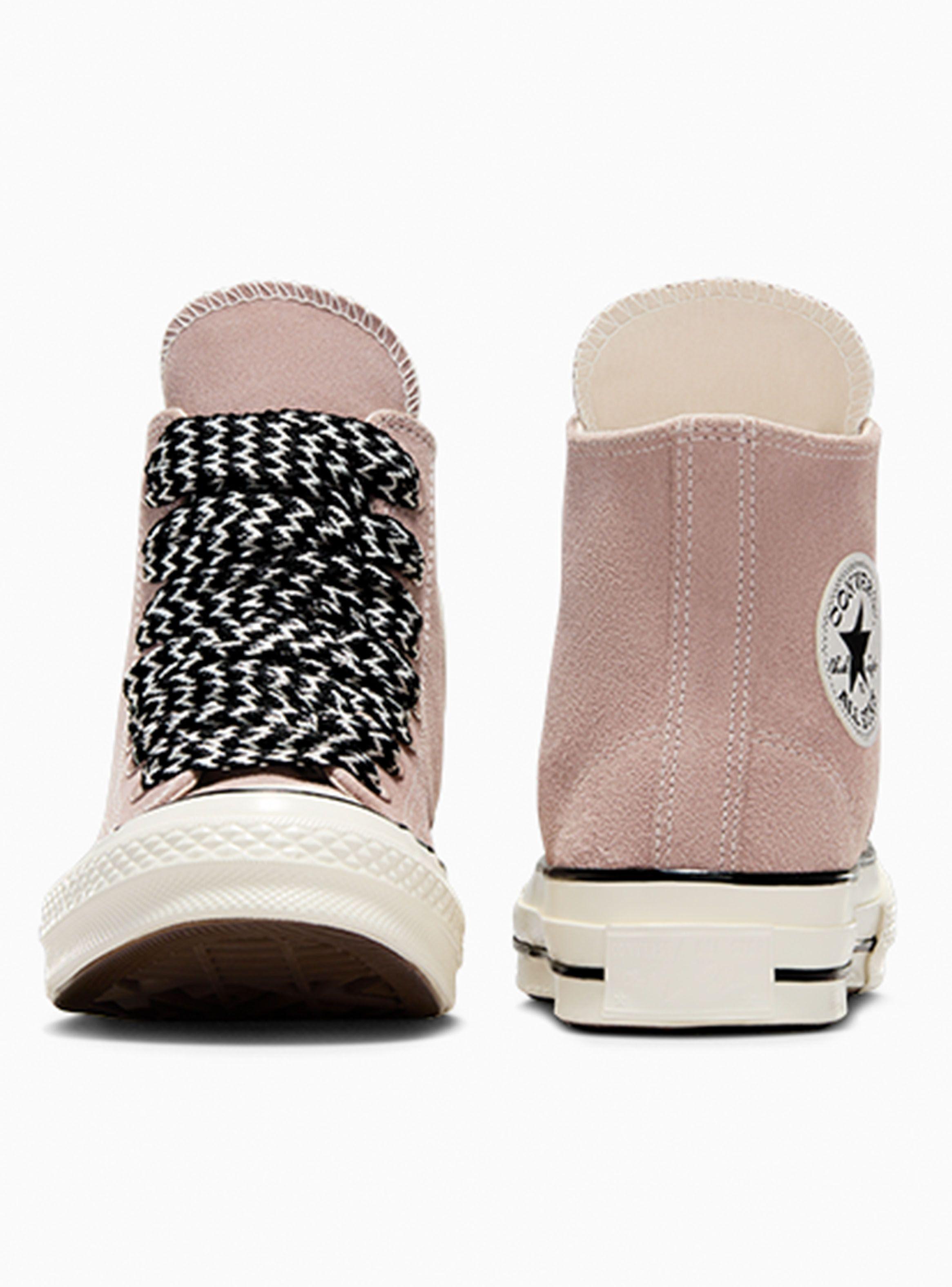 Zapatilla Urbana Graphic Chuck 70 Mujer-2