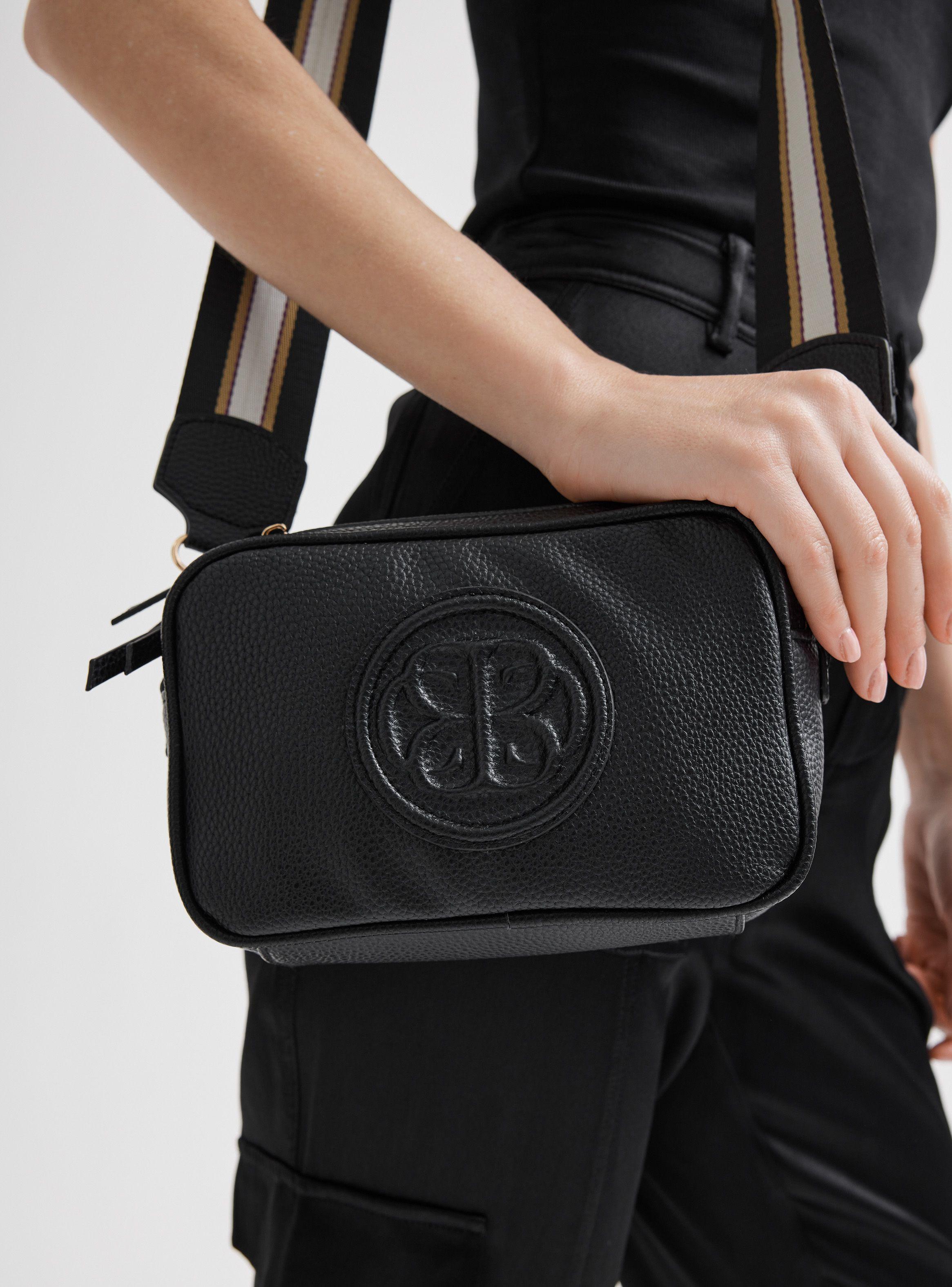 Cartera Crossbody Efecto Cuero con Textura-1