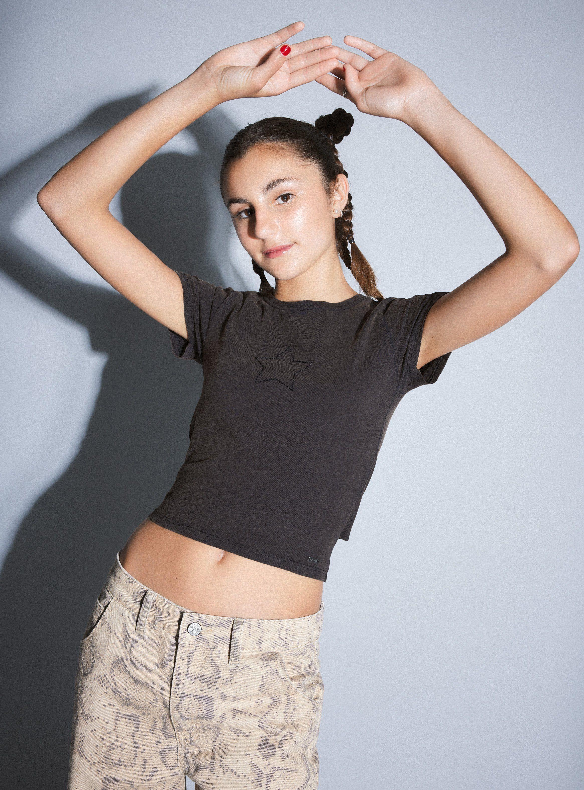Polera de Manga Corta con Strass-0