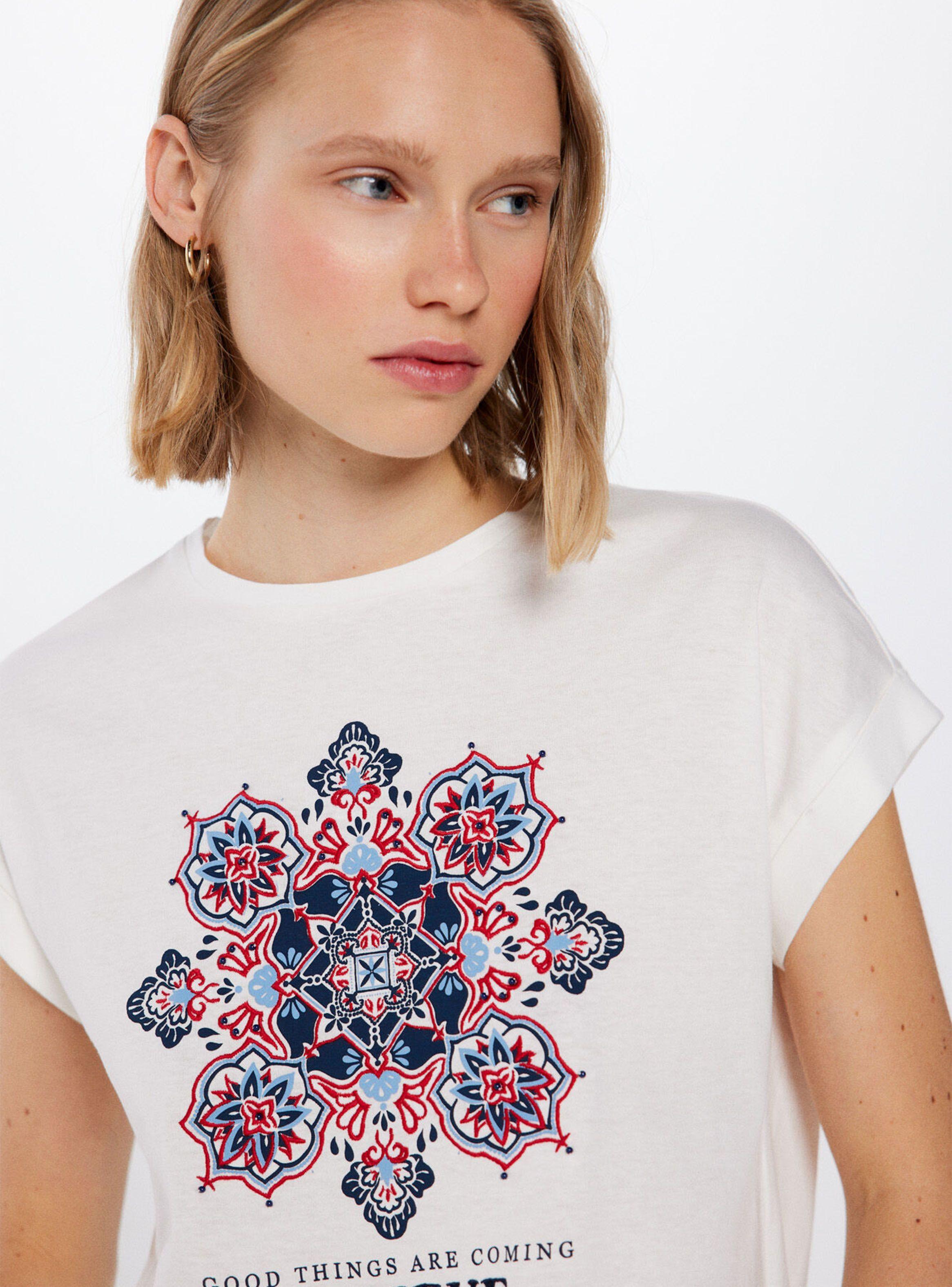Blusa Bordados Escote-2