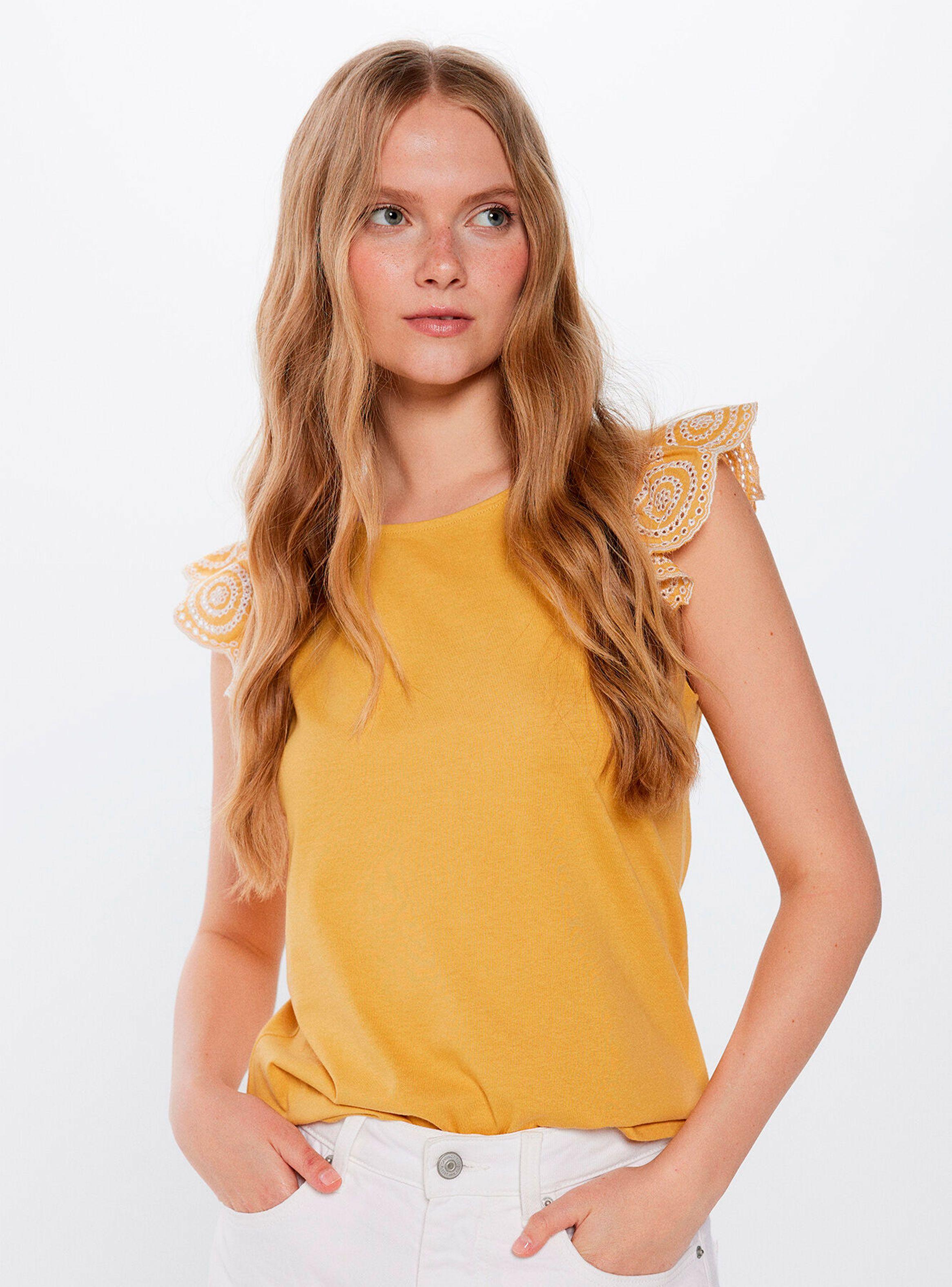 Polera Volante Bordado Suizo-0