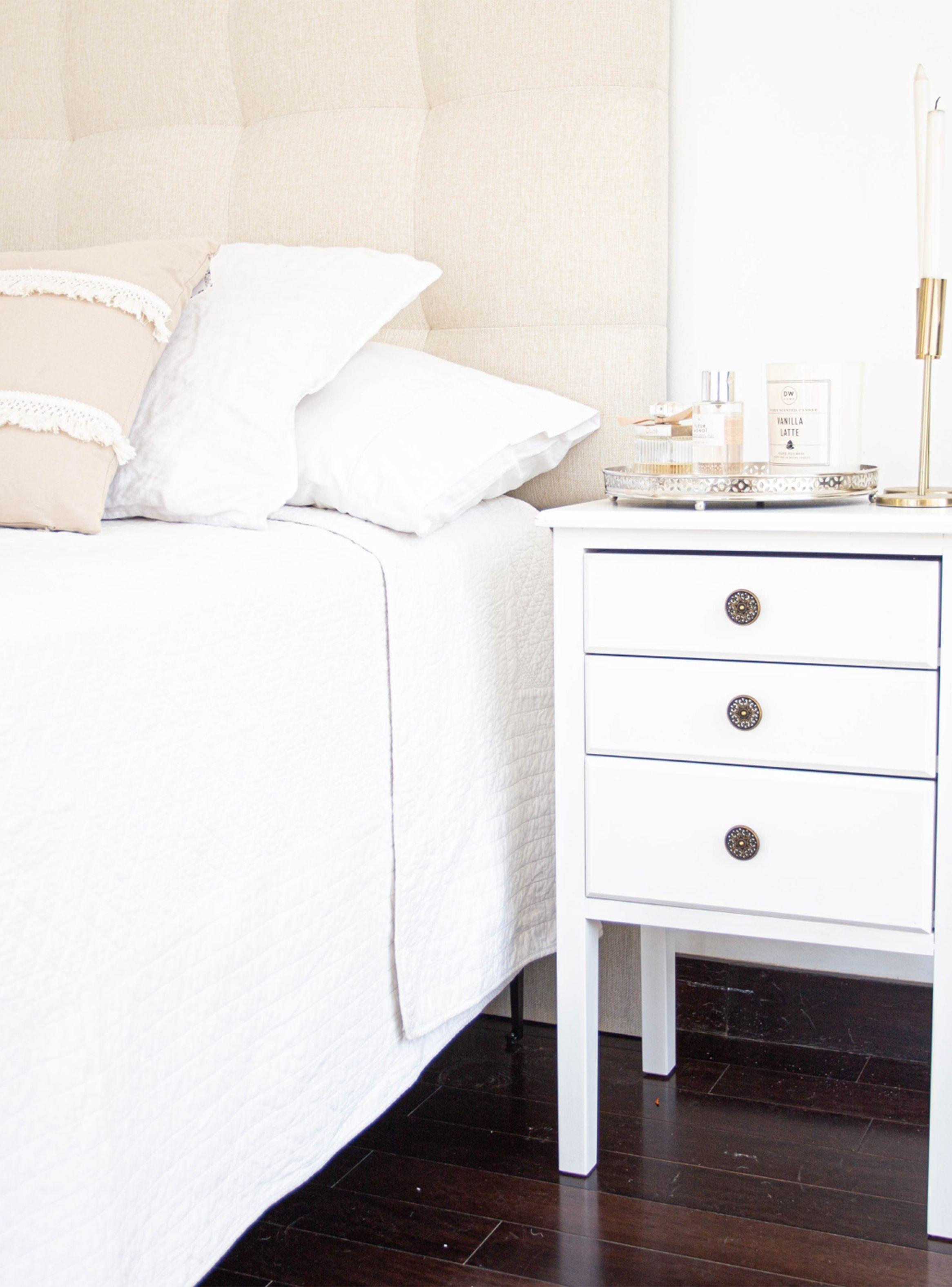 Cama Europea Máximo Cobre 2 Plazas Base Dividida + Respaldo Design Crudo + Velador Roma-4