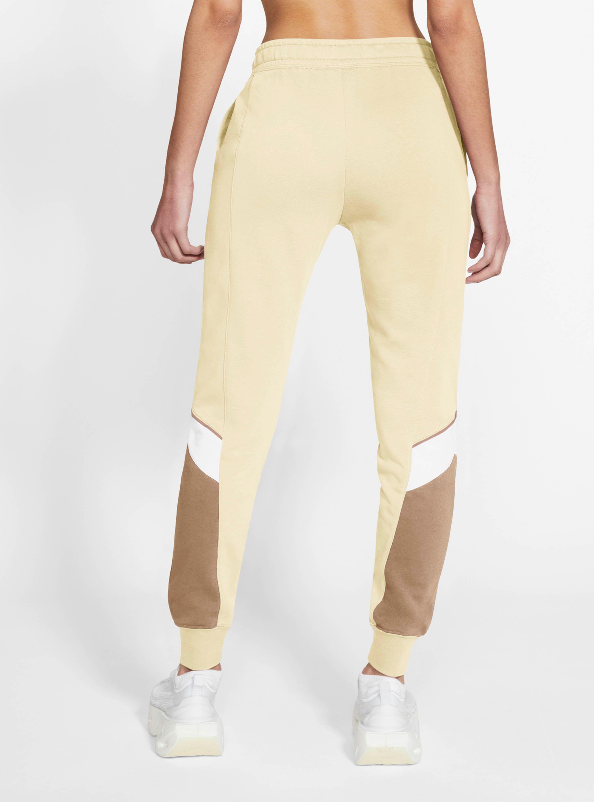 Pantalón Nike Sportswear Heritage Mujer-1