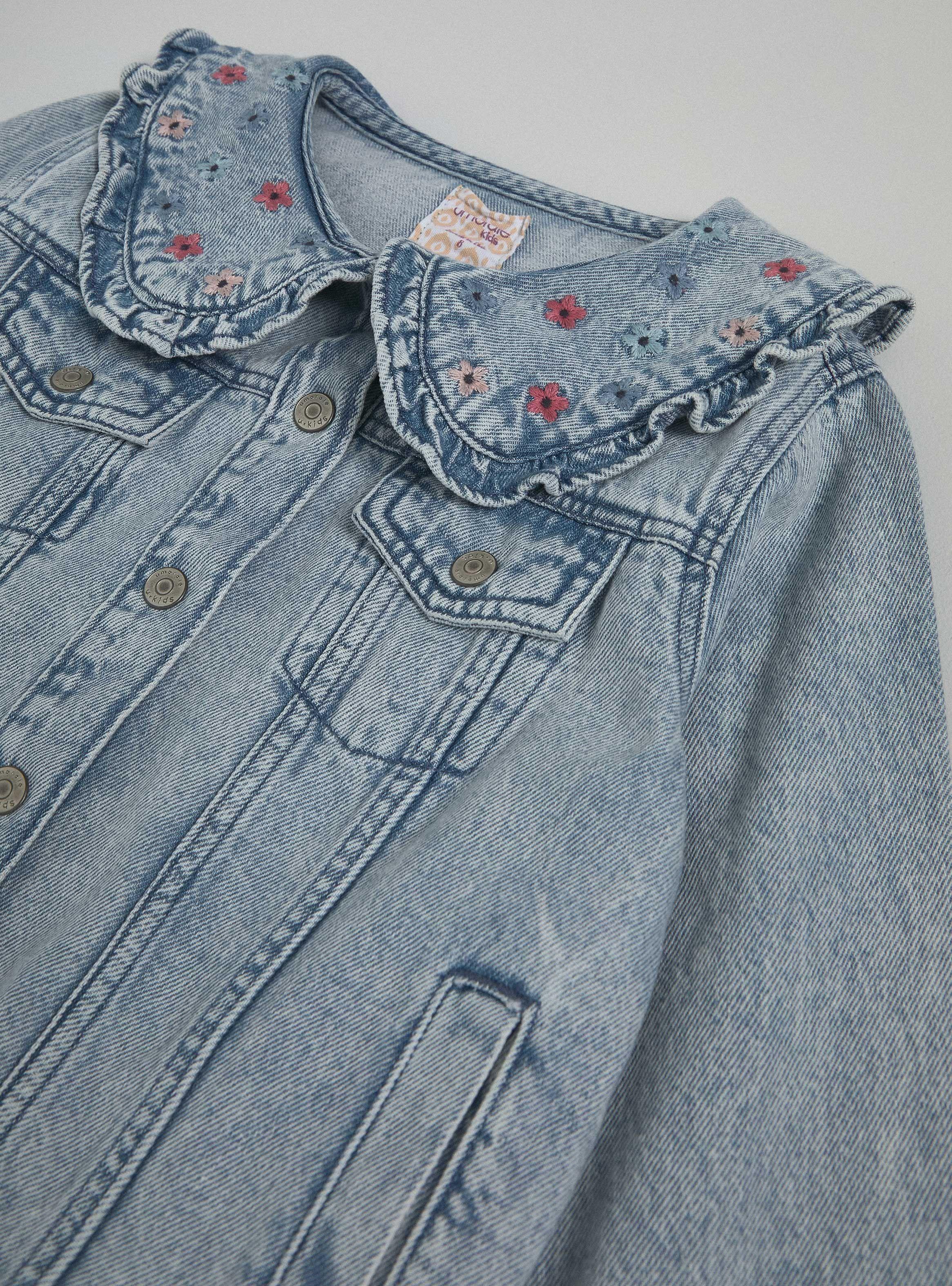 Chaqueta Mezclilla con Cuello Bobo Bordado-4