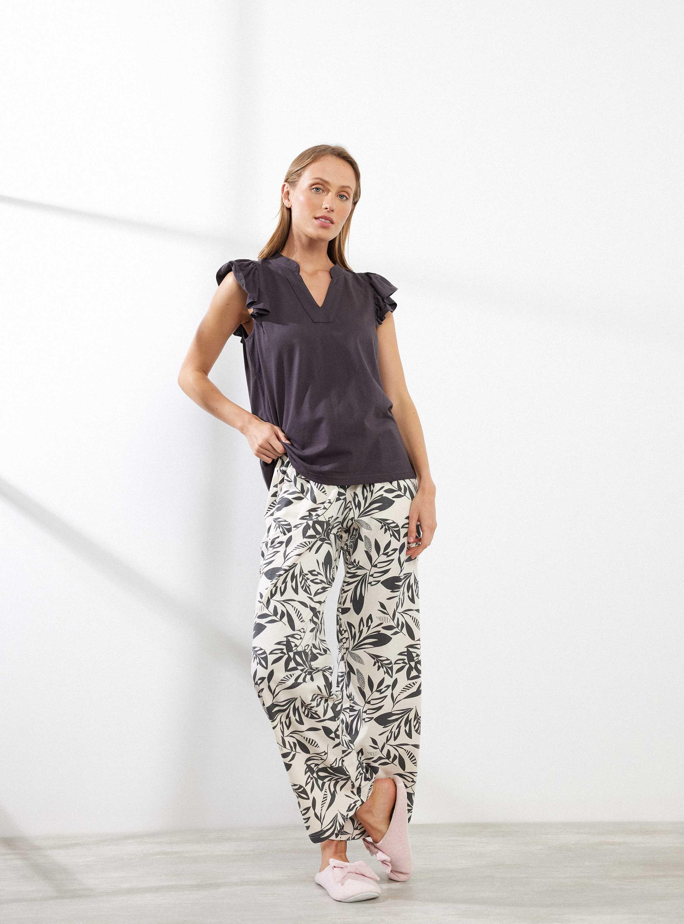 Pijama sin Manga con Vuelos Pantalón Full Print-4