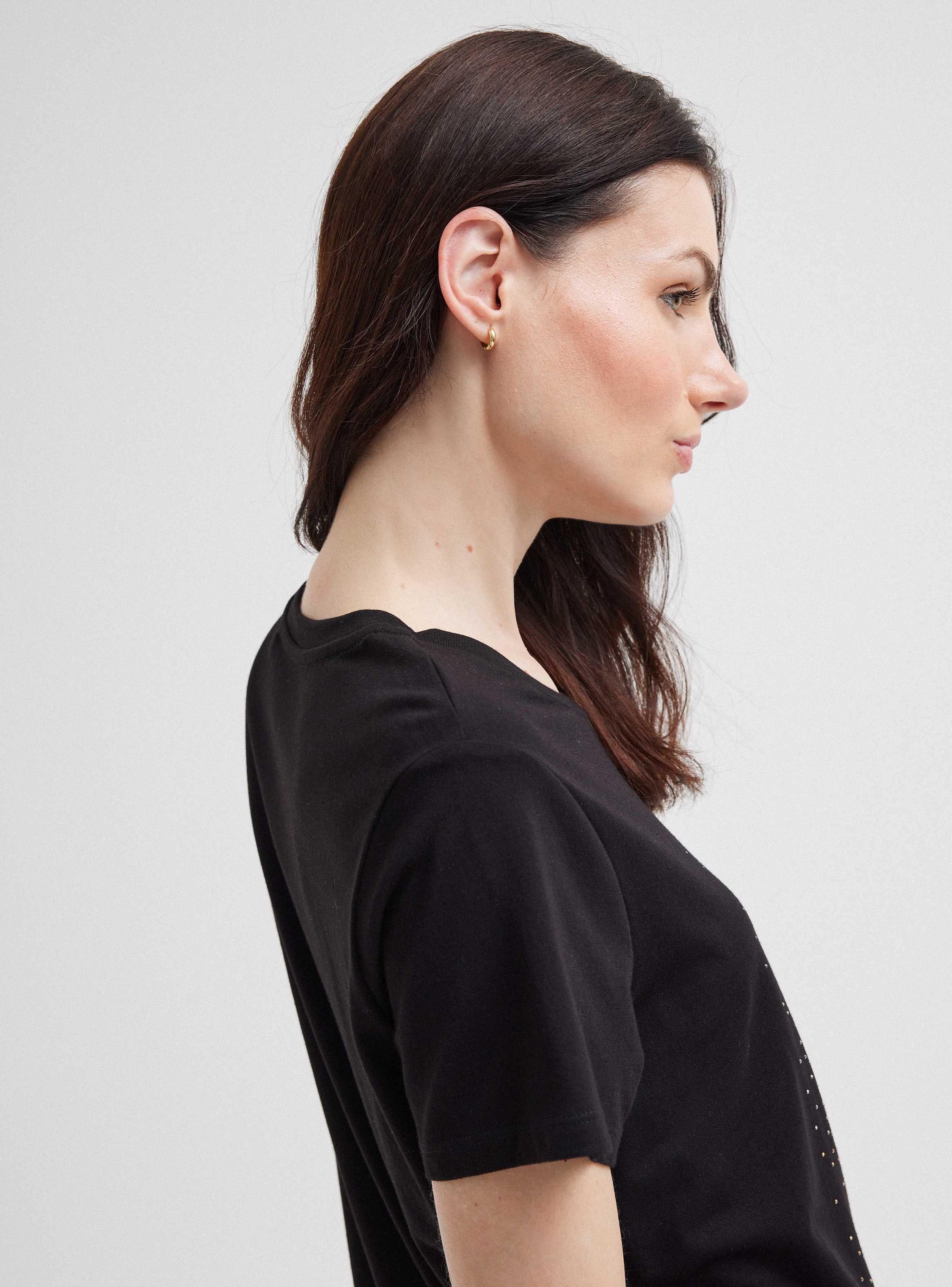 Polera Logo Cecilia Bolocco-3